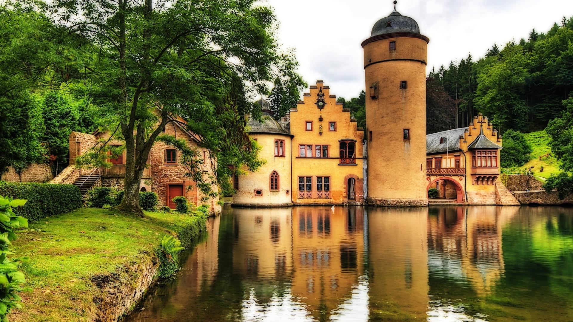 1483651 économiseurs d'écran et fonds d'écran Château De Mespelbrunn sur votre téléphone. Téléchargez  images gratuitement