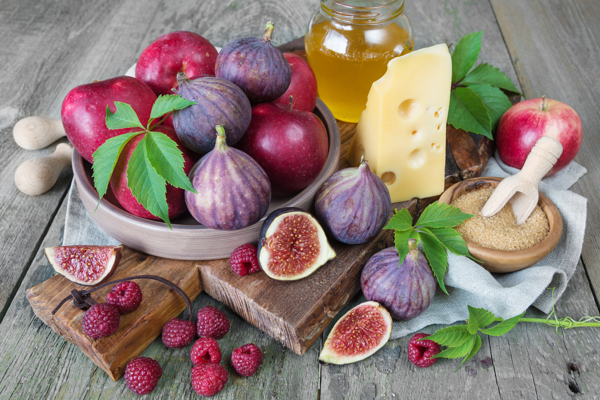 Free download wallpaper Food, Apple, Cheese, Raspberry, Still Life, Berry, Fruit, Honey, Fig on your PC desktop