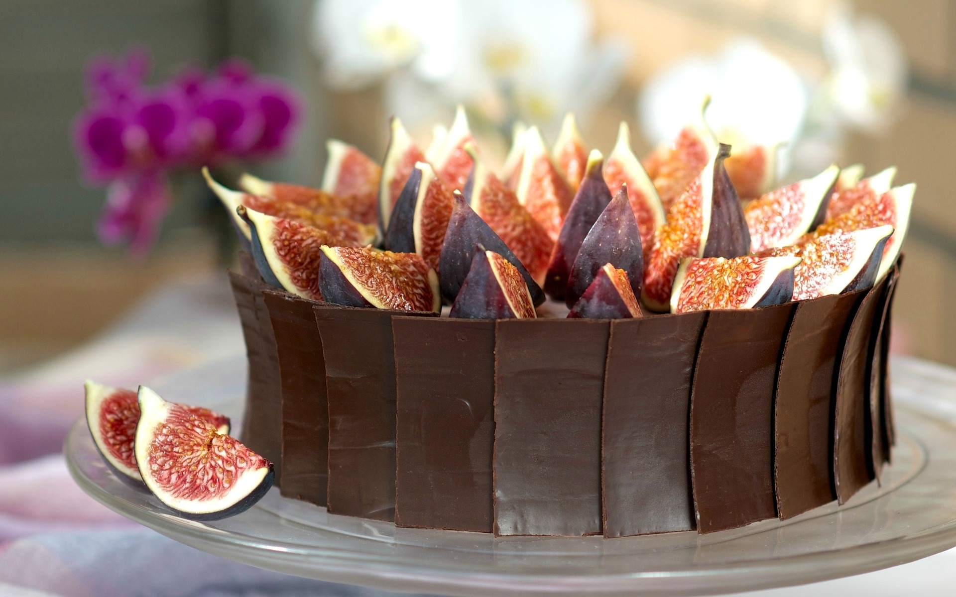 Download mobile wallpaper Food, Chocolate, Cake, Fig, Pastry for free.
