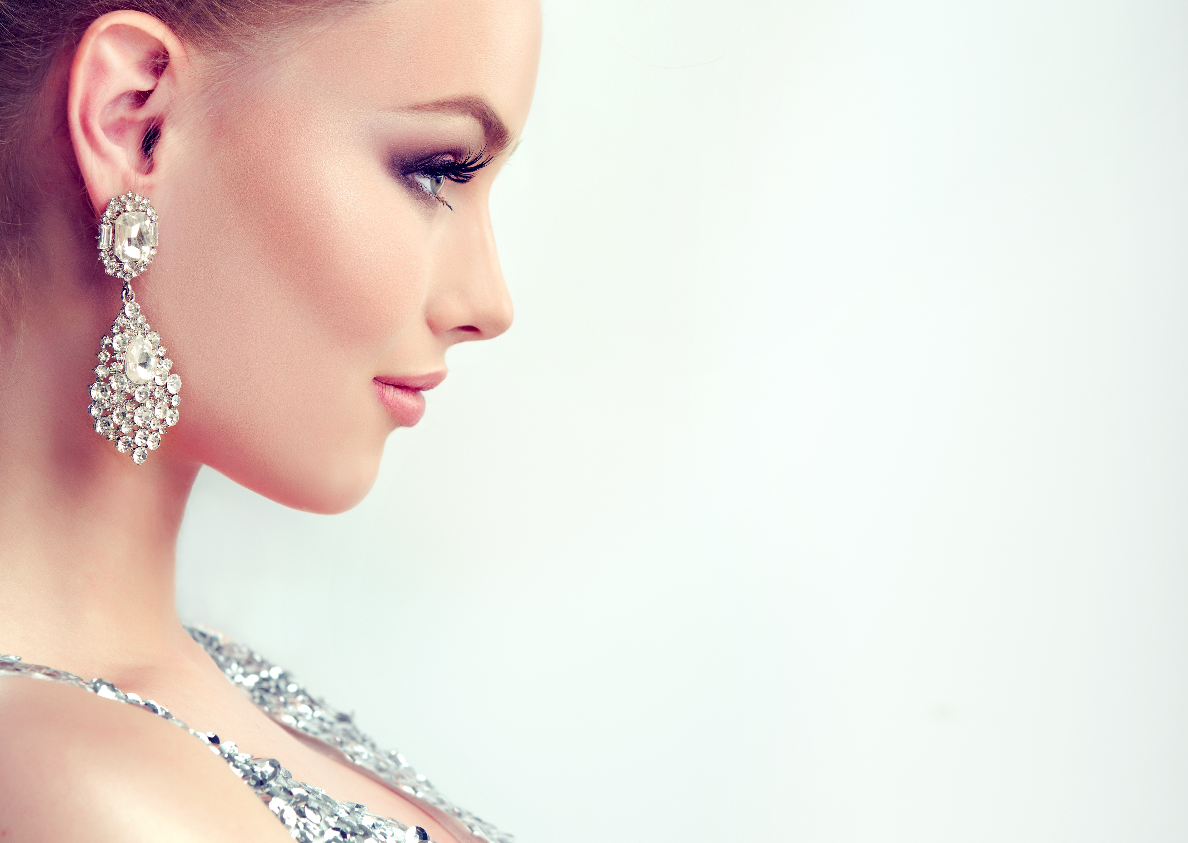 Free download wallpaper Portrait, Profile, Face, Model, Women, Earrings, Makeup on your PC desktop