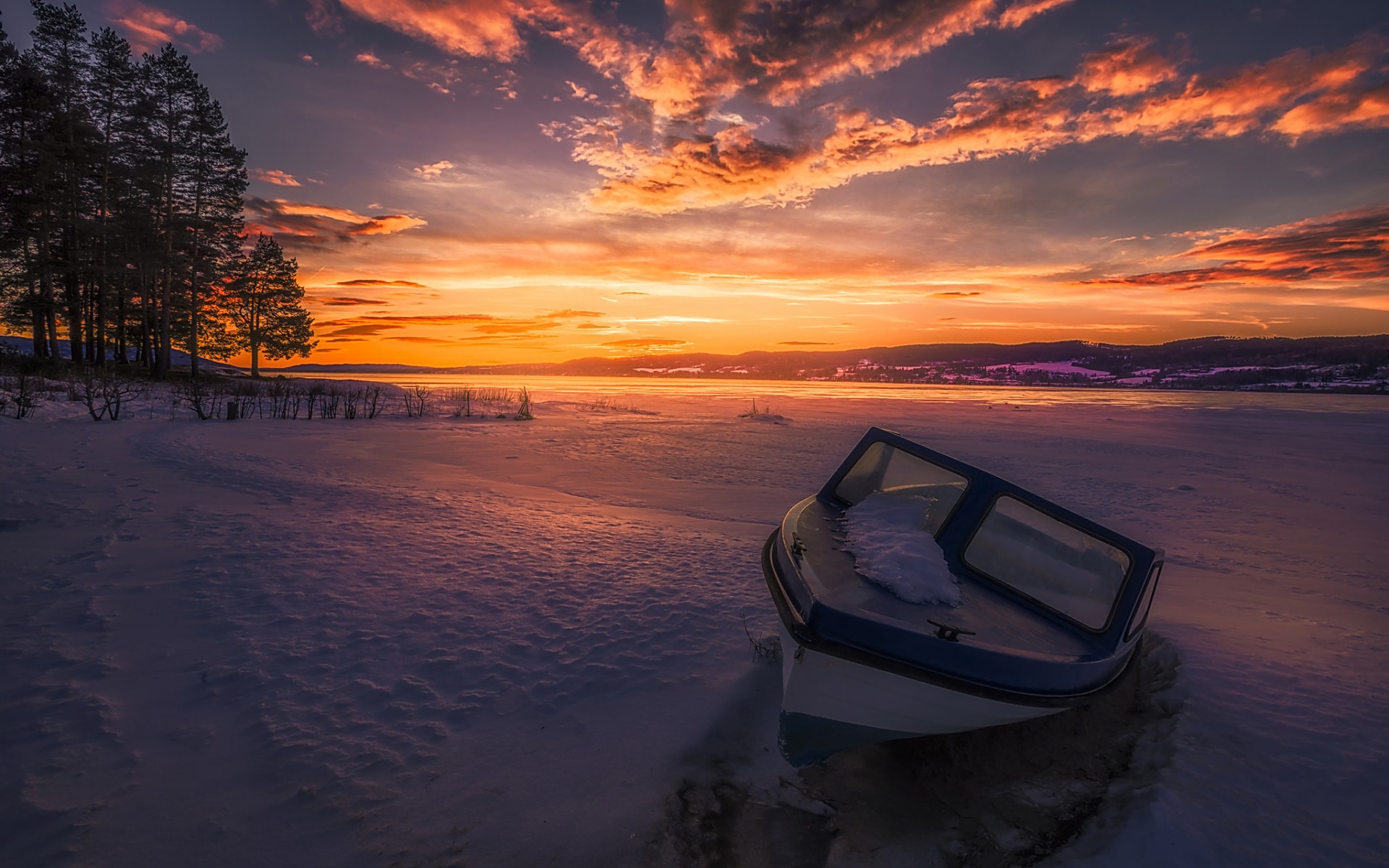 PCデスクトップに冬, 木, 氷, 雪, 湖, ボート, 夕暮れ, 乗り物画像を無料でダウンロード