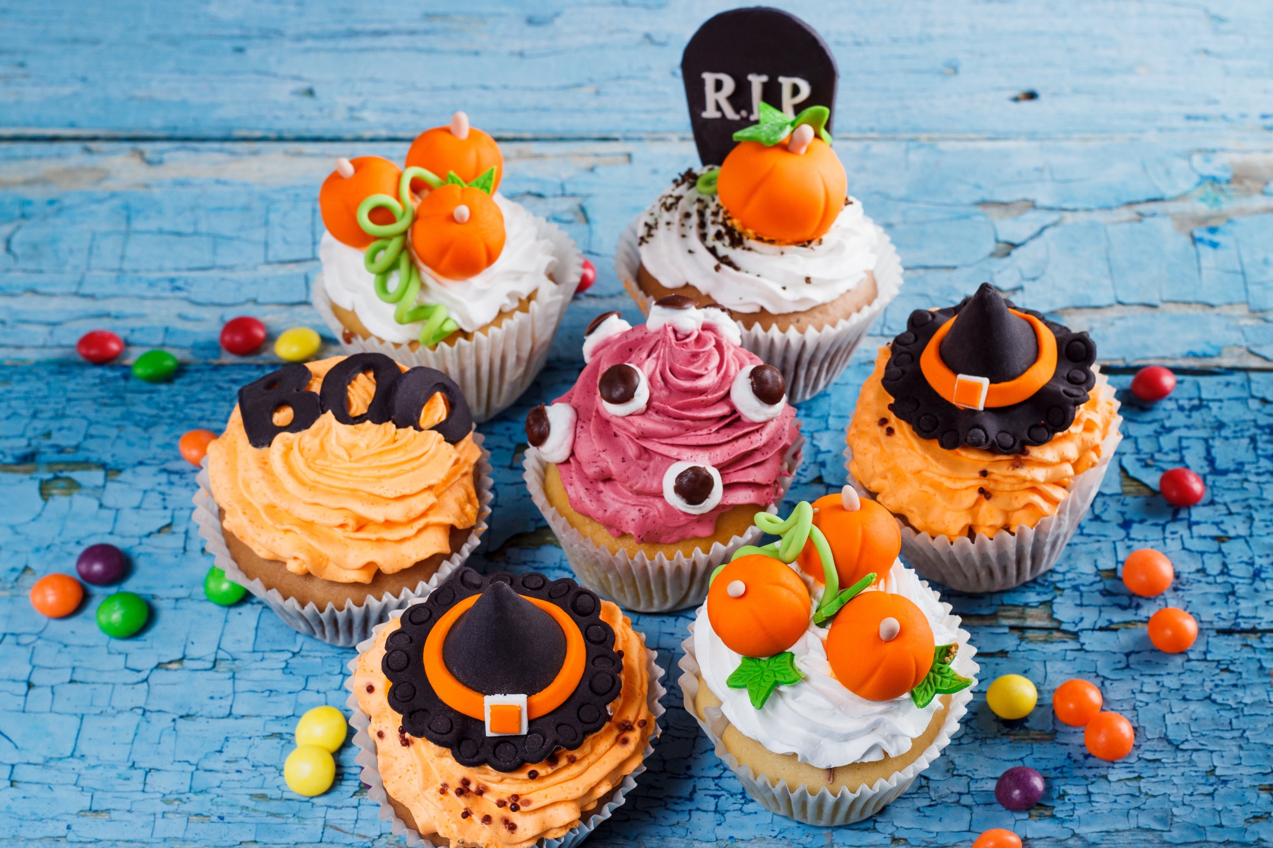 Download mobile wallpaper Halloween, Holiday, Cupcake for free.