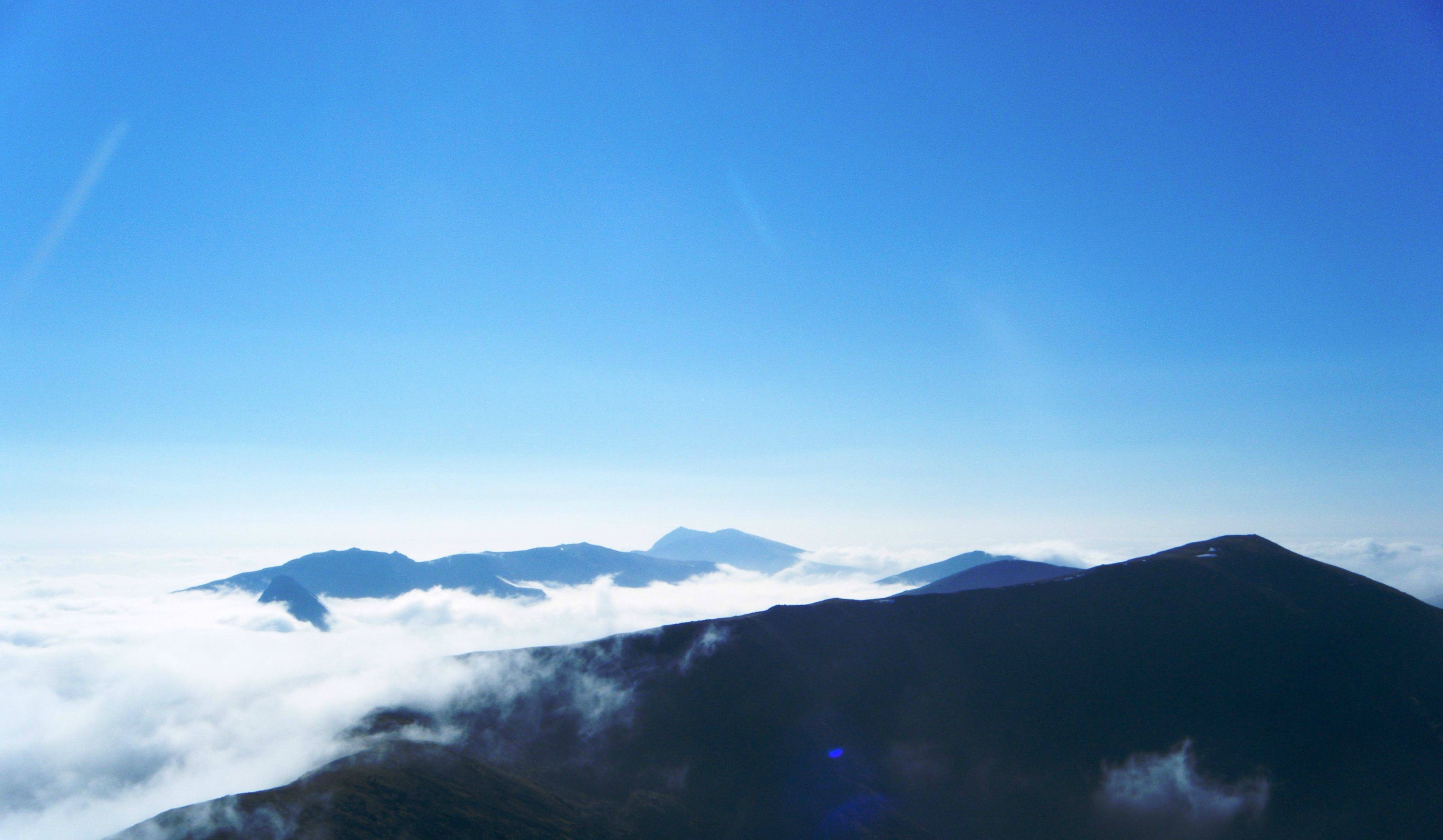 Descarga gratuita de fondo de pantalla para móvil de Montañas, Montaña, Tierra/naturaleza.