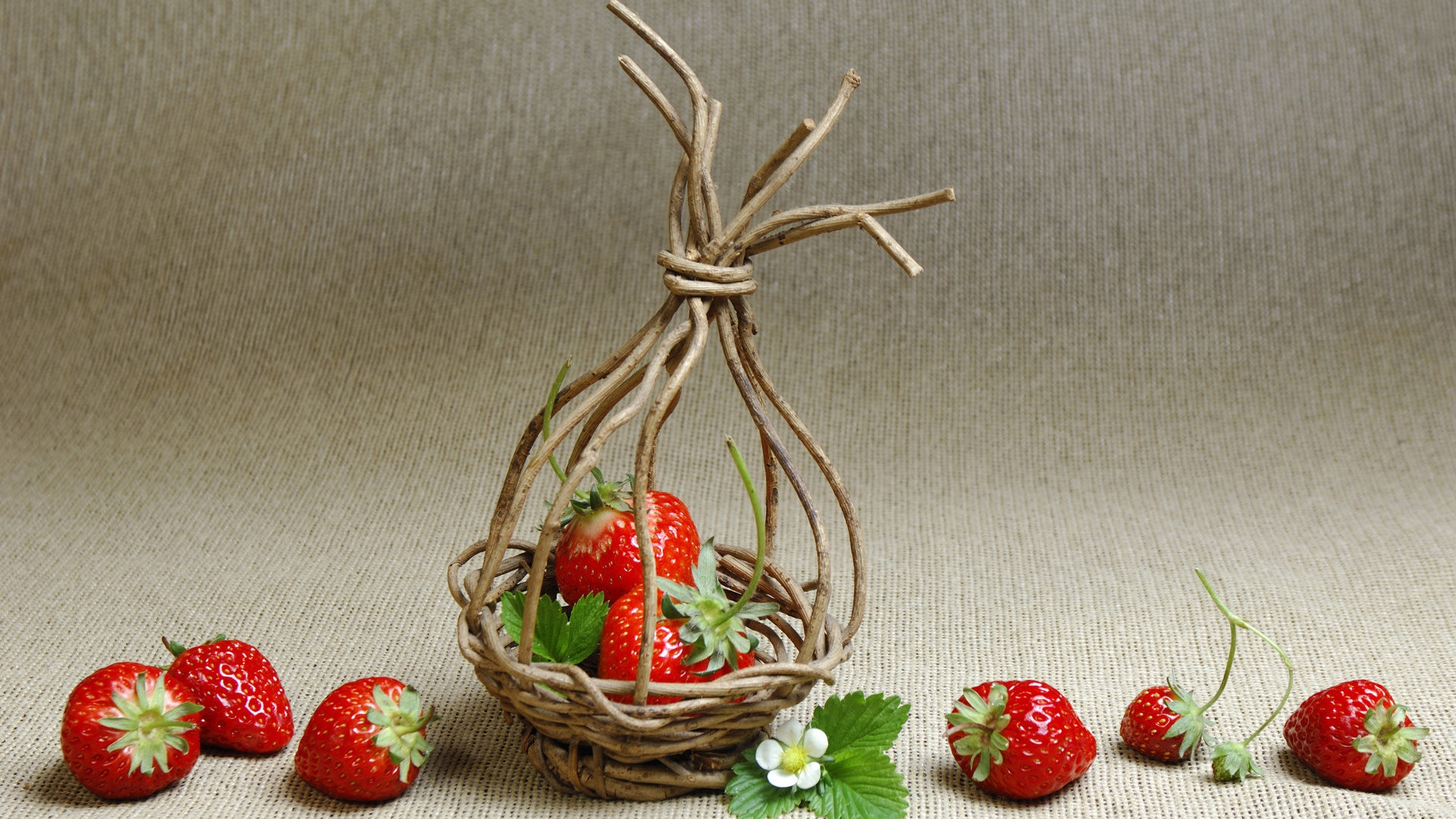 Download mobile wallpaper Food, Strawberry for free.