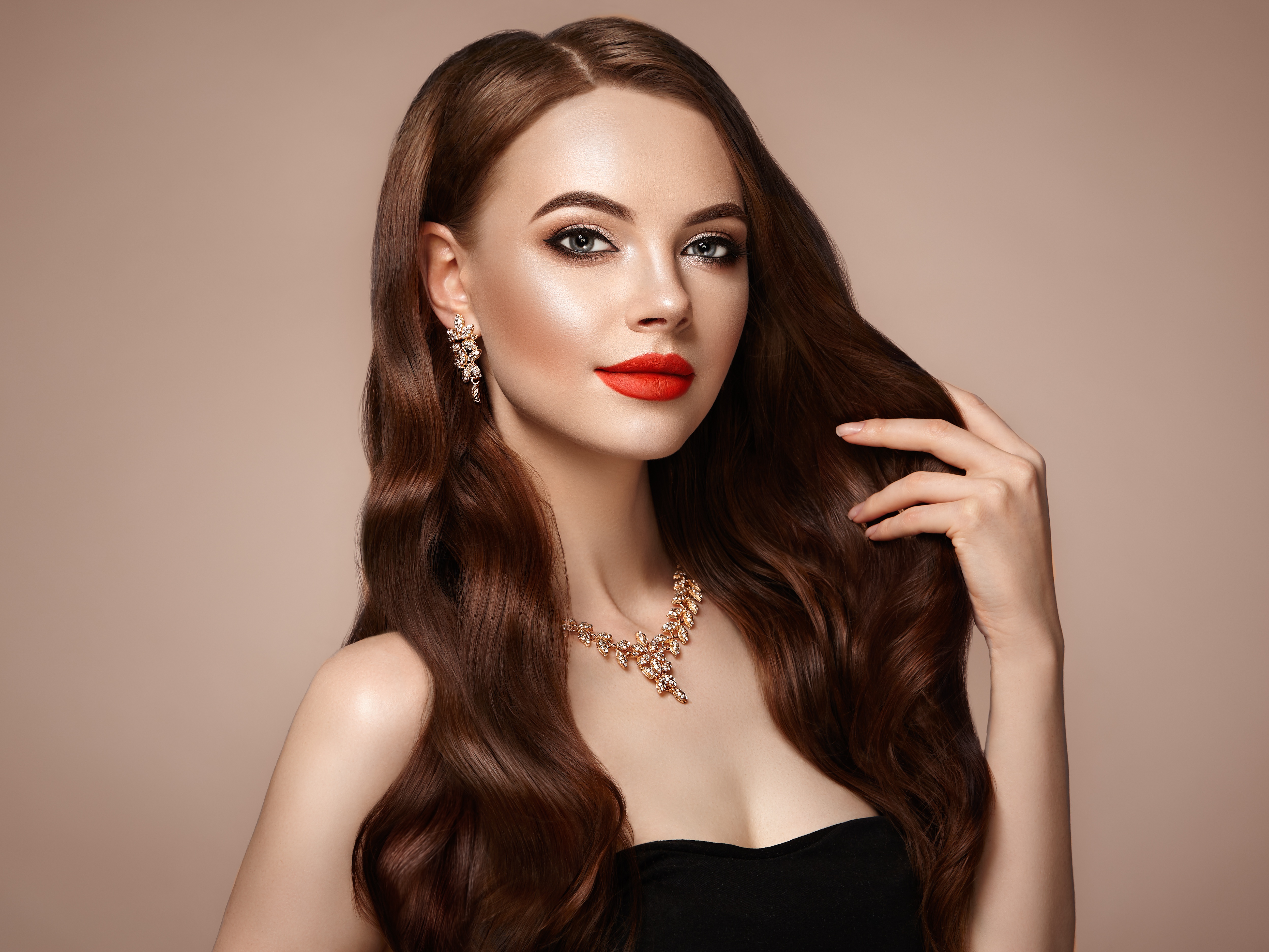 Download mobile wallpaper Redhead, Model, Women, Earrings, Necklace, Long Hair, Lipstick for free.