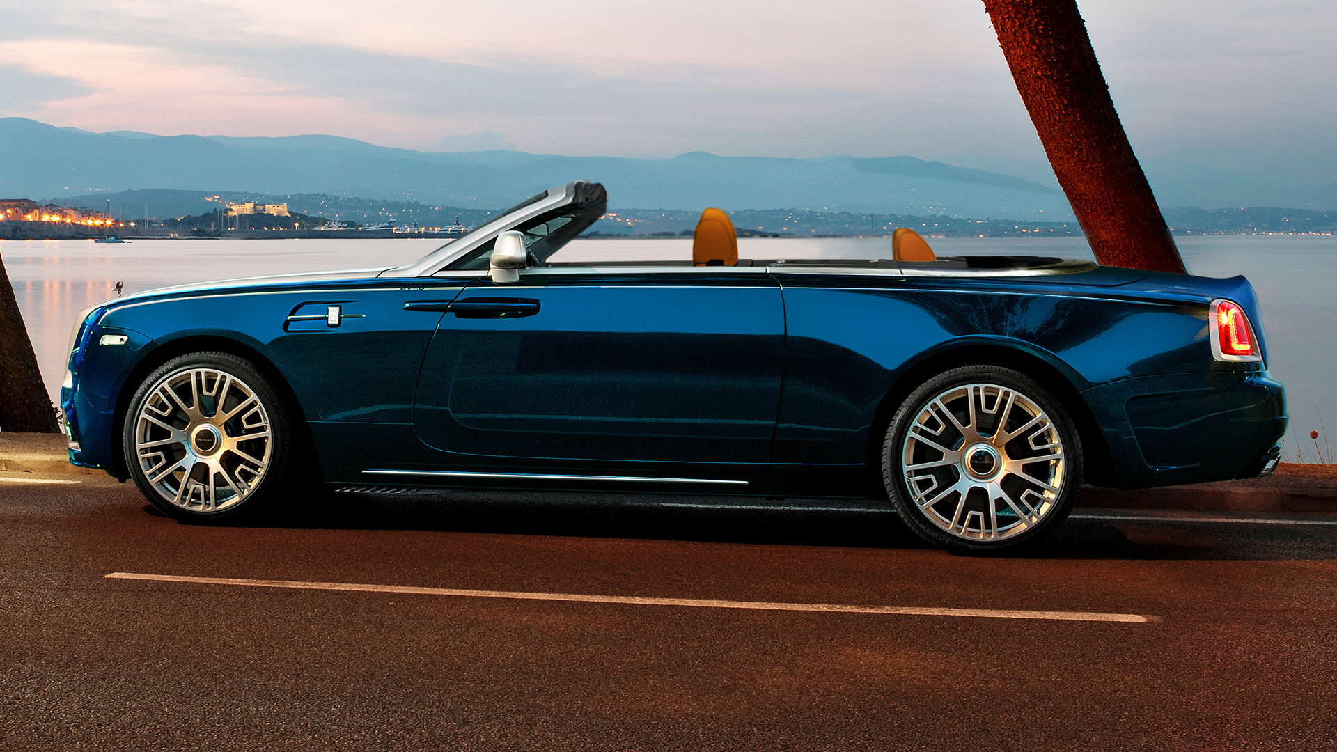 Download mobile wallpaper Rolls Royce, Car, Convertible, Vehicles, Grand Tourer, Rolls Royce Dawn for free.