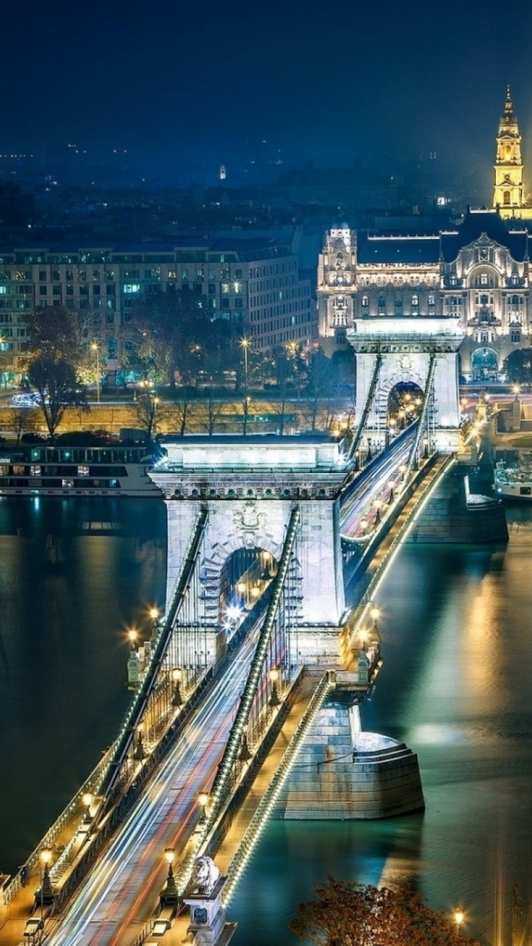 Download mobile wallpaper Bridges, Hungary, Budapest, Man Made, Chain Bridge for free.