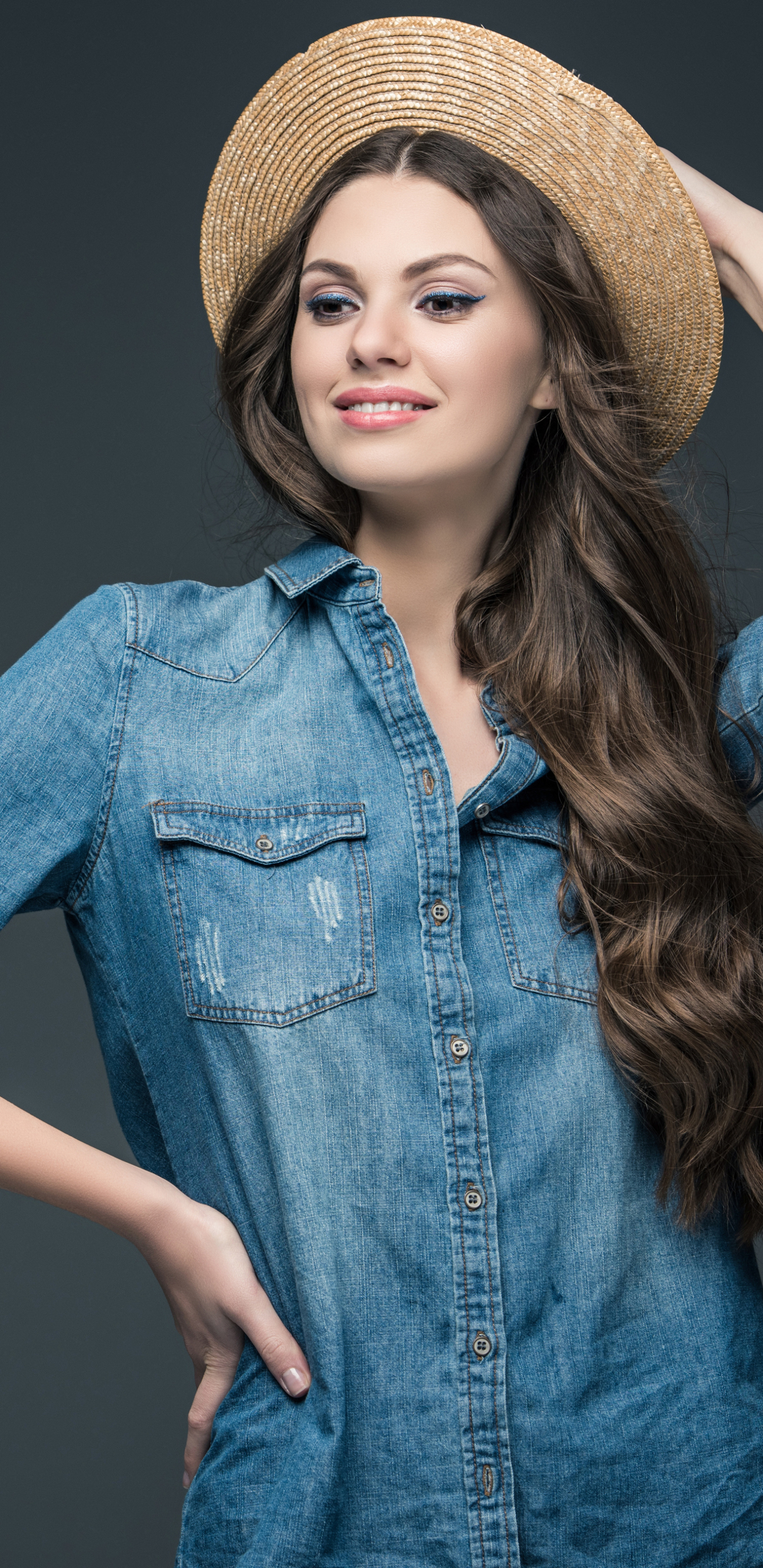 Download mobile wallpaper Smile, Hat, Brunette, Model, Women, Brown Eyes, Long Hair for free.