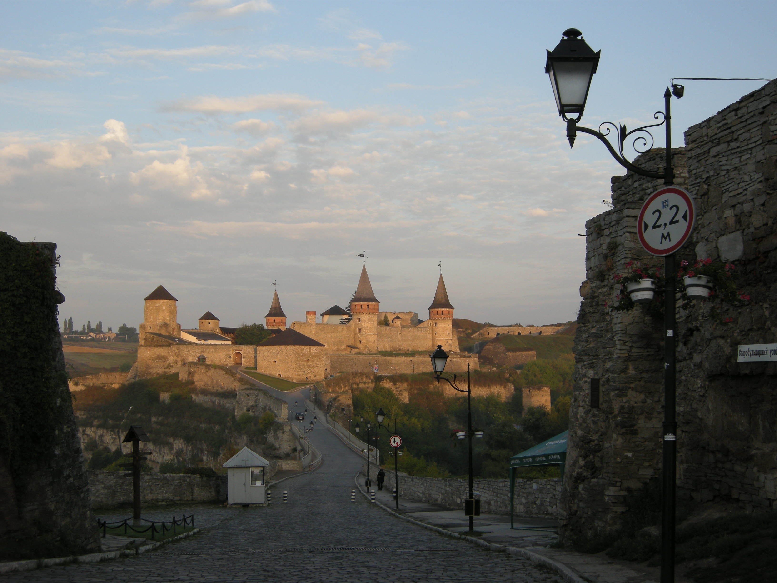 Download mobile wallpaper Kamianets Podilskyi Castle, Man Made, Castles for free.