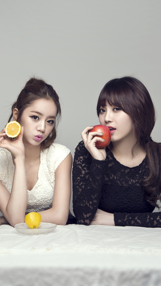 Download mobile wallpaper Music, Strawberry, Apple, Grapes, Lemon, Asian, K Pop, Korean, Girl's Day for free.