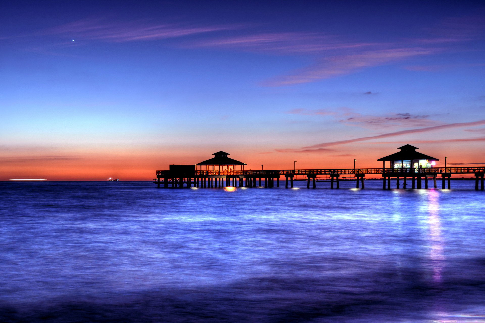 Download mobile wallpaper Pier, Man Made for free.