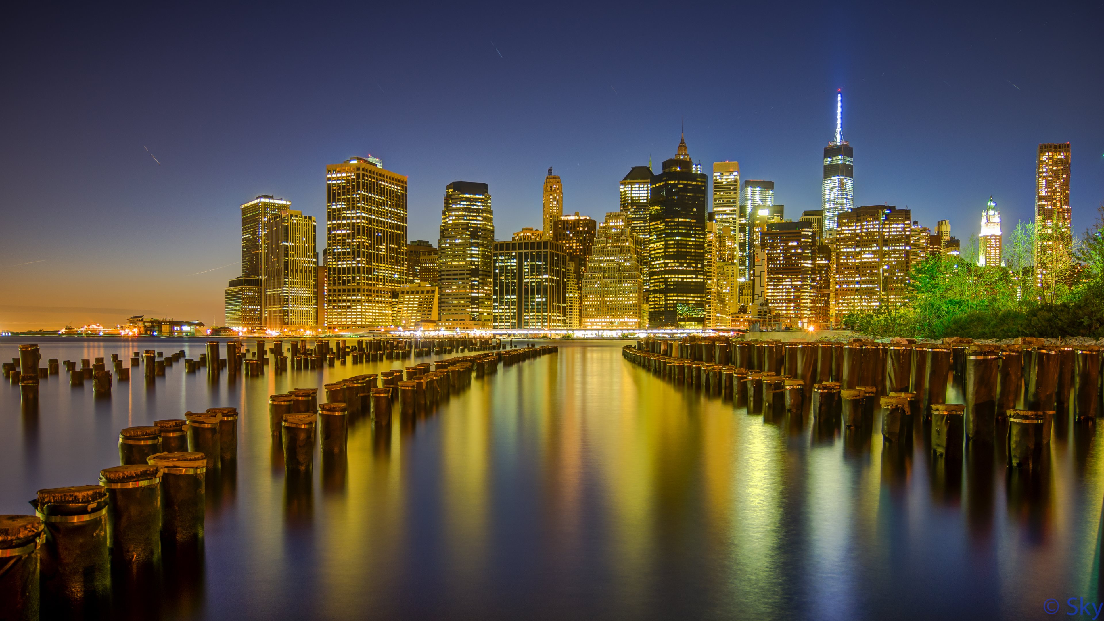 Free download wallpaper Cities, Night, Manhattan, Man Made on your PC desktop