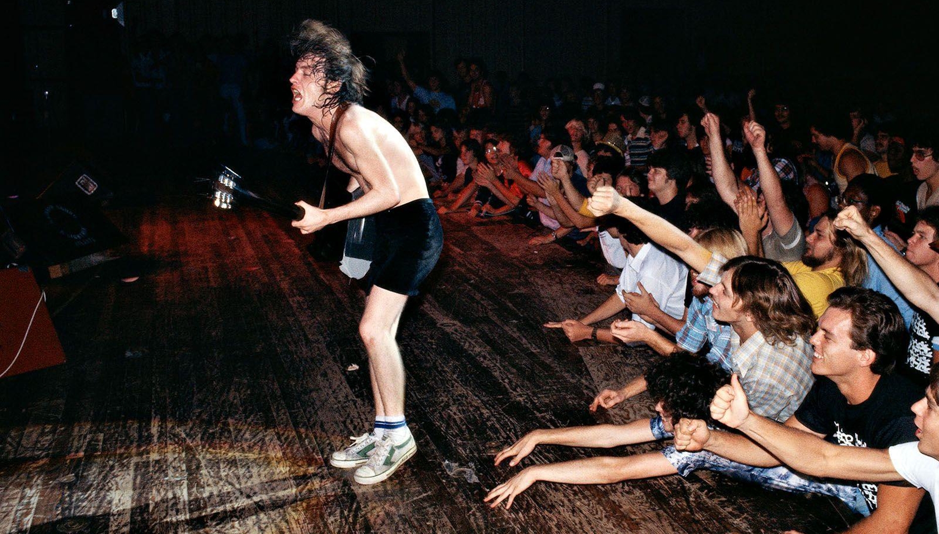 music, ac/dc, angus young, concert