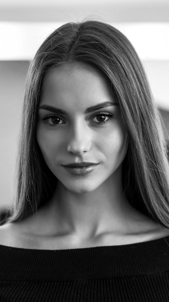 Download mobile wallpaper Face, Model, Women, Black & White for free.