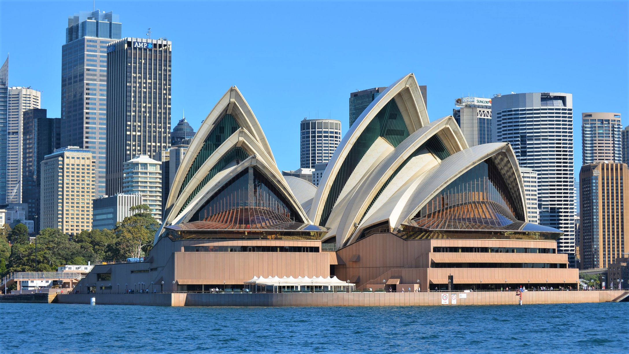 Handy-Wallpaper Architektur, Sydney, Wolkenkratzer, Gebäude, Australien, Opernhaus In Sydney, Menschengemacht, Großstadt kostenlos herunterladen.