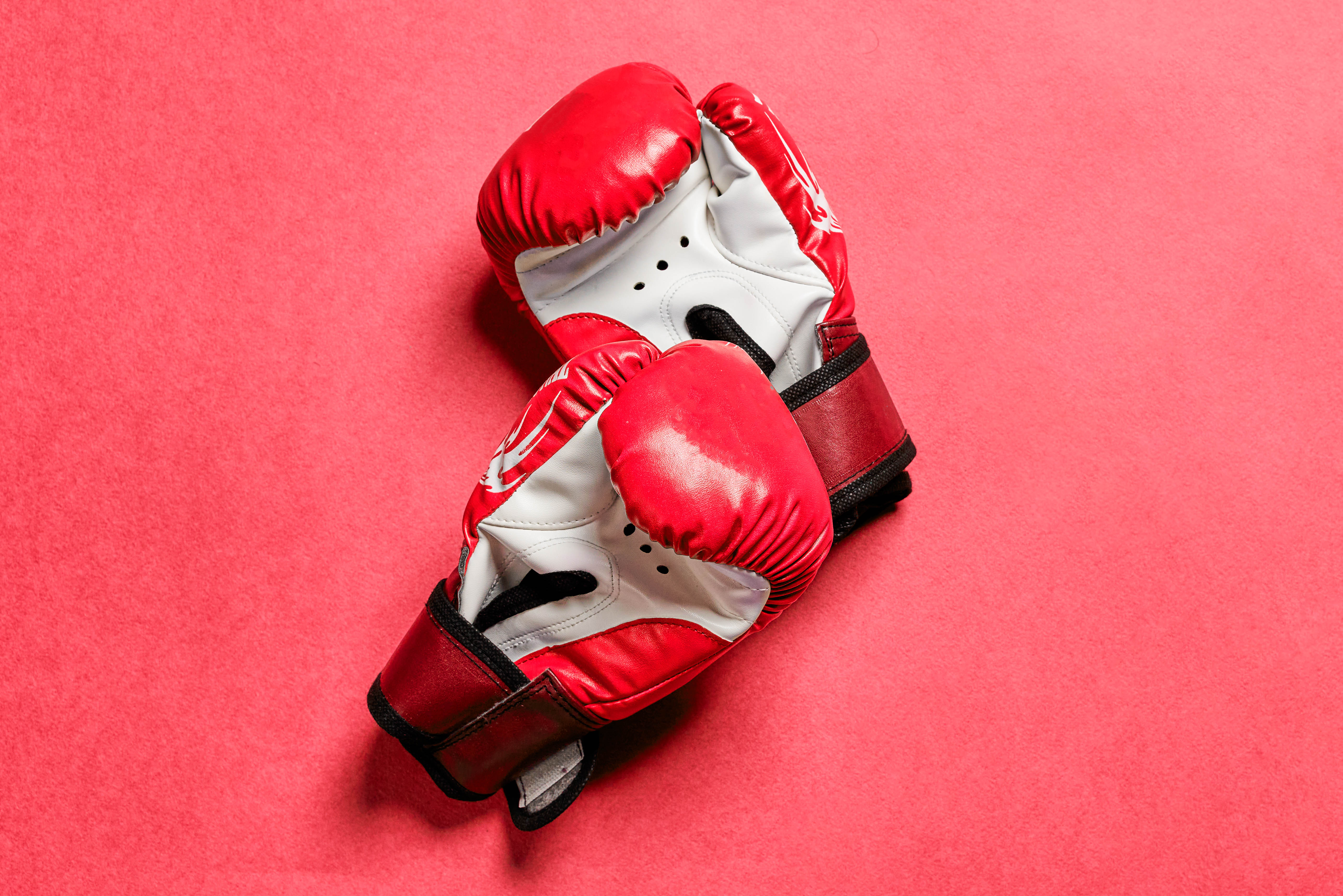 59316 скачать картинку бокс, спорт, боксерские перчатки, красный, перчатки - обои и заставки бесплатно