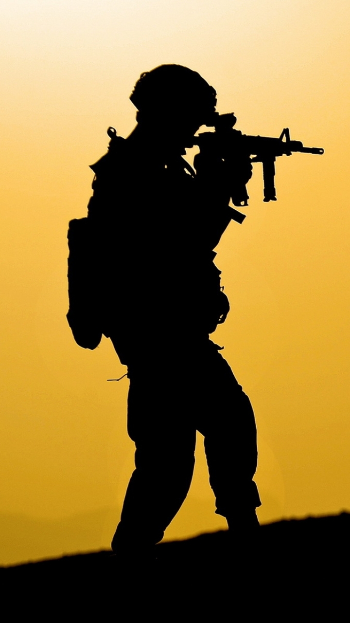 Baixar papel de parede para celular de Arma, Militar, Soldado, Pistola, Fuzil De Assalto, Rifle De Assalto gratuito.