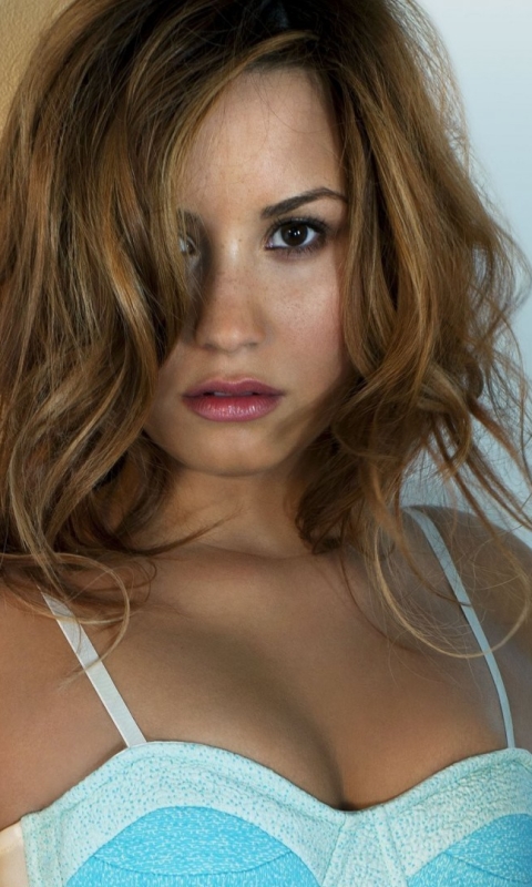 Download mobile wallpaper Music, Singer, American, Actress, Demi Lovato for free.