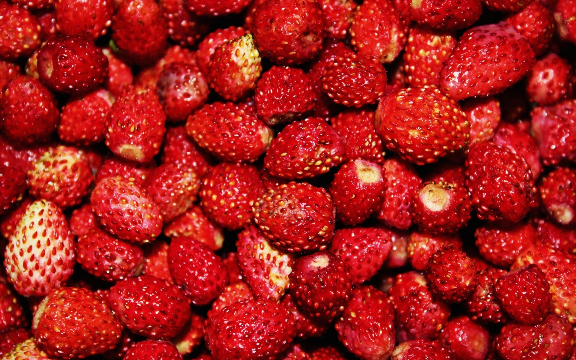 Free download wallpaper Background, Strawberry on your PC desktop