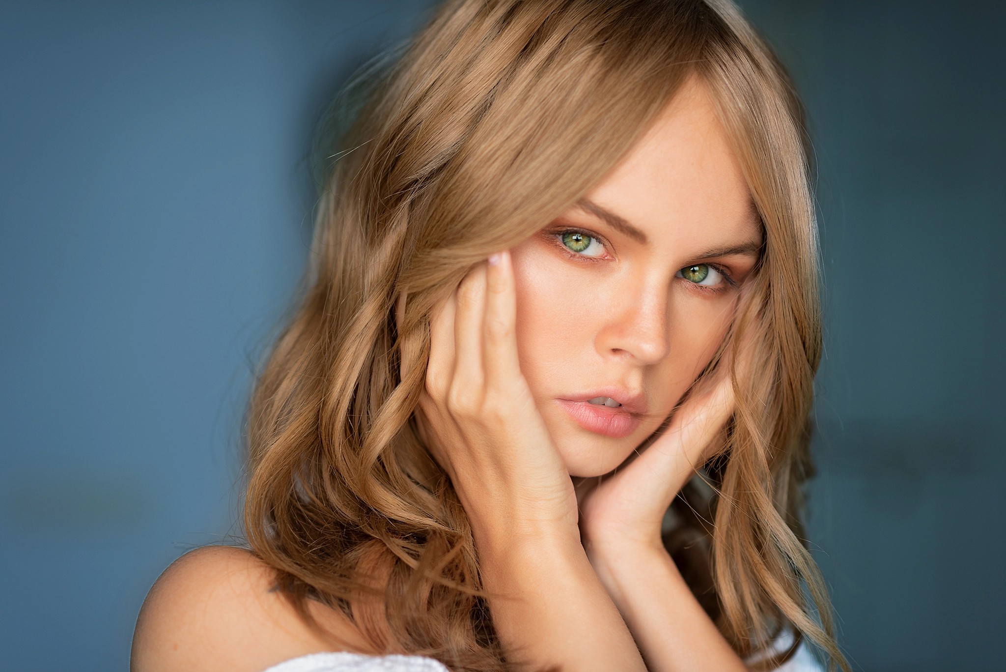 Download mobile wallpaper Blonde, Russian, Model, Women, Green Eyes, Anastasiya Scheglova for free.