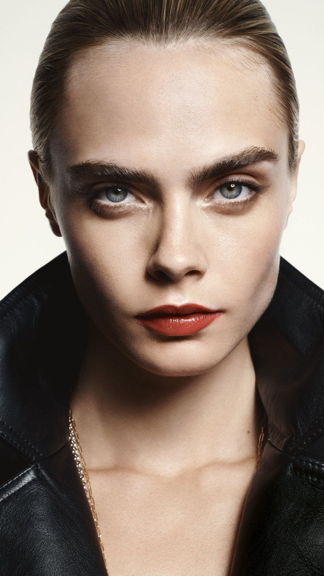 Download mobile wallpaper Celebrity, Cara Delevingne for free.