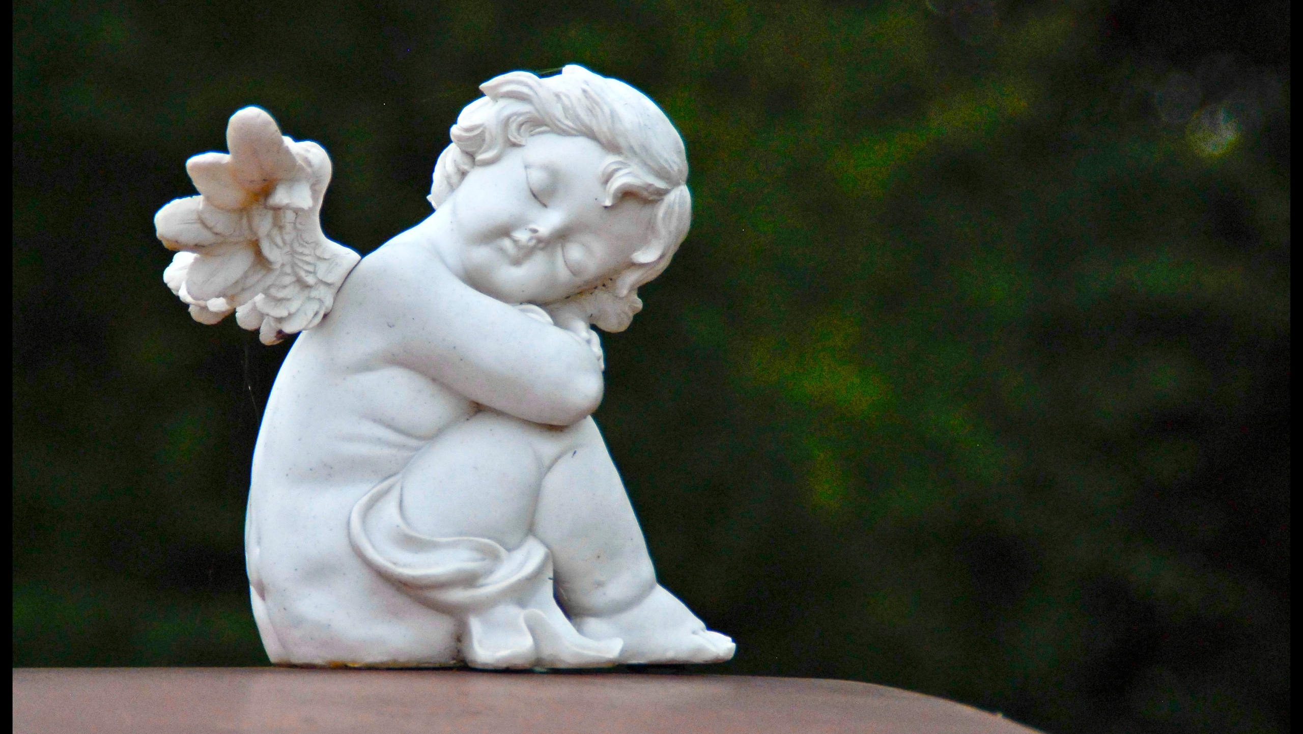 621858 завантажити шпалери статуя херувима, створено людиною, ангел, статуя - заставки і картинки безкоштовно