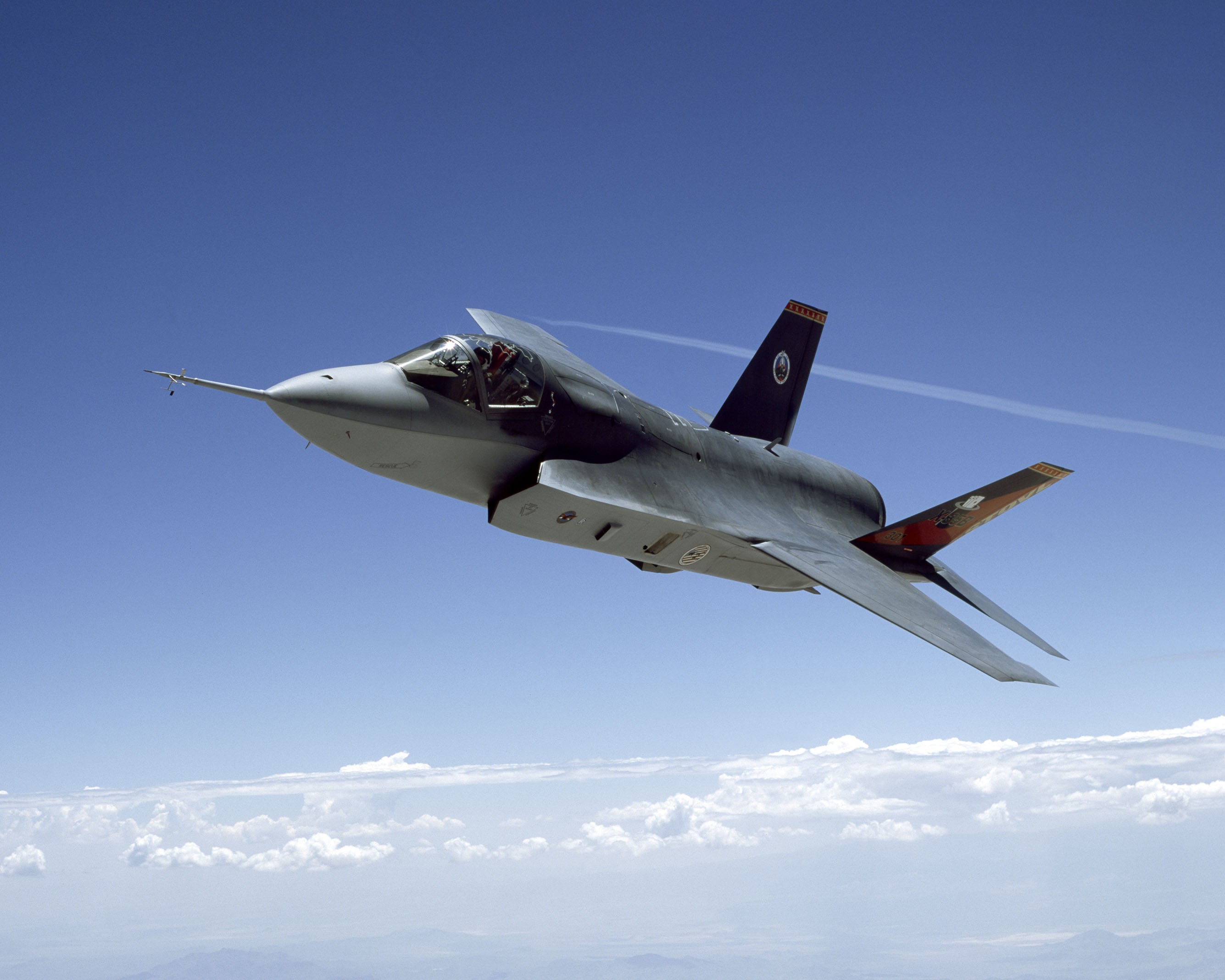 Завантажити шпалери Lockheed Martin F 35 Lightning Ii на телефон безкоштовно