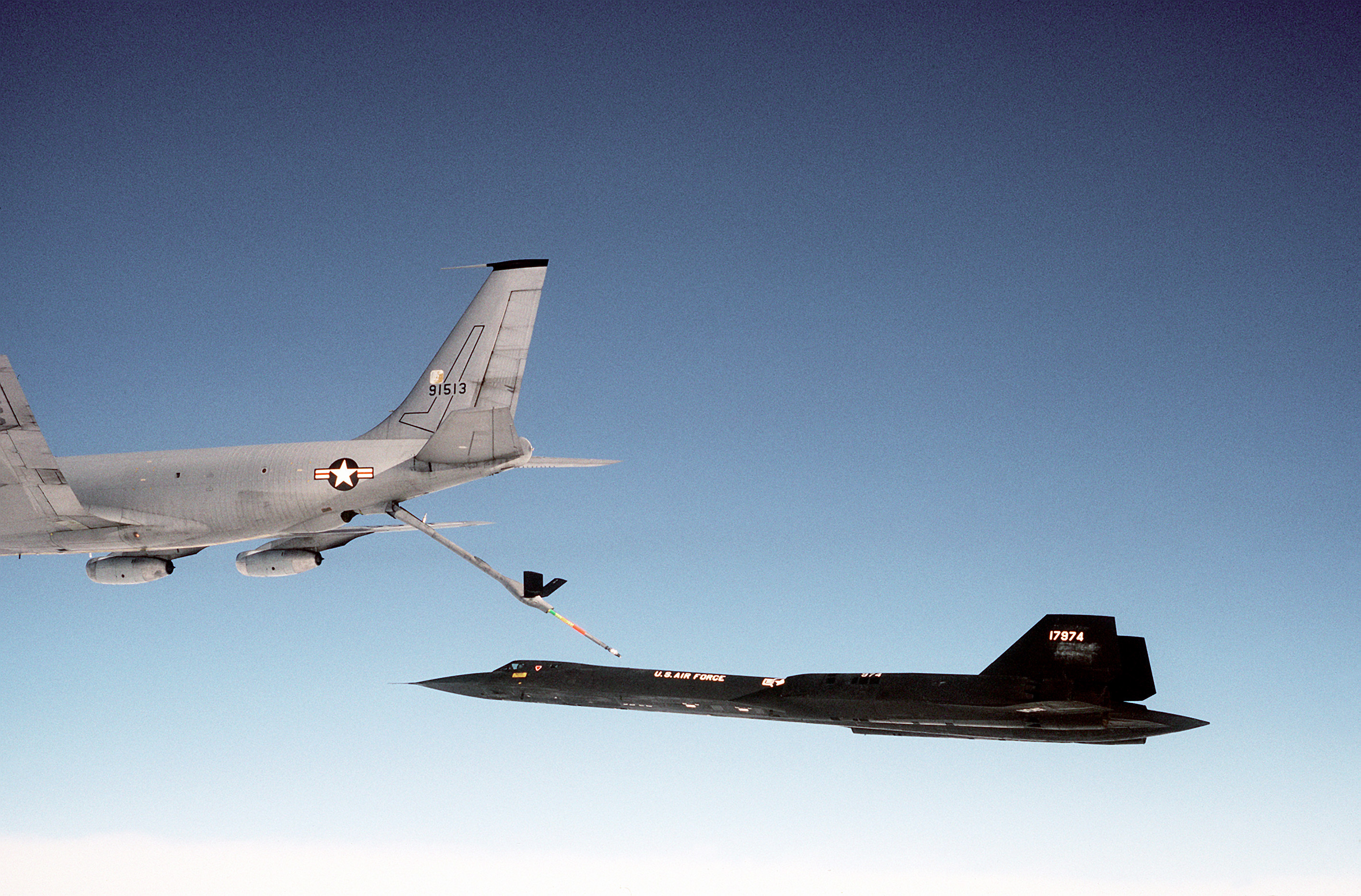 Baixe gratuitamente a imagem Militar, Lockheed Sr 71 Blackbird na área de trabalho do seu PC