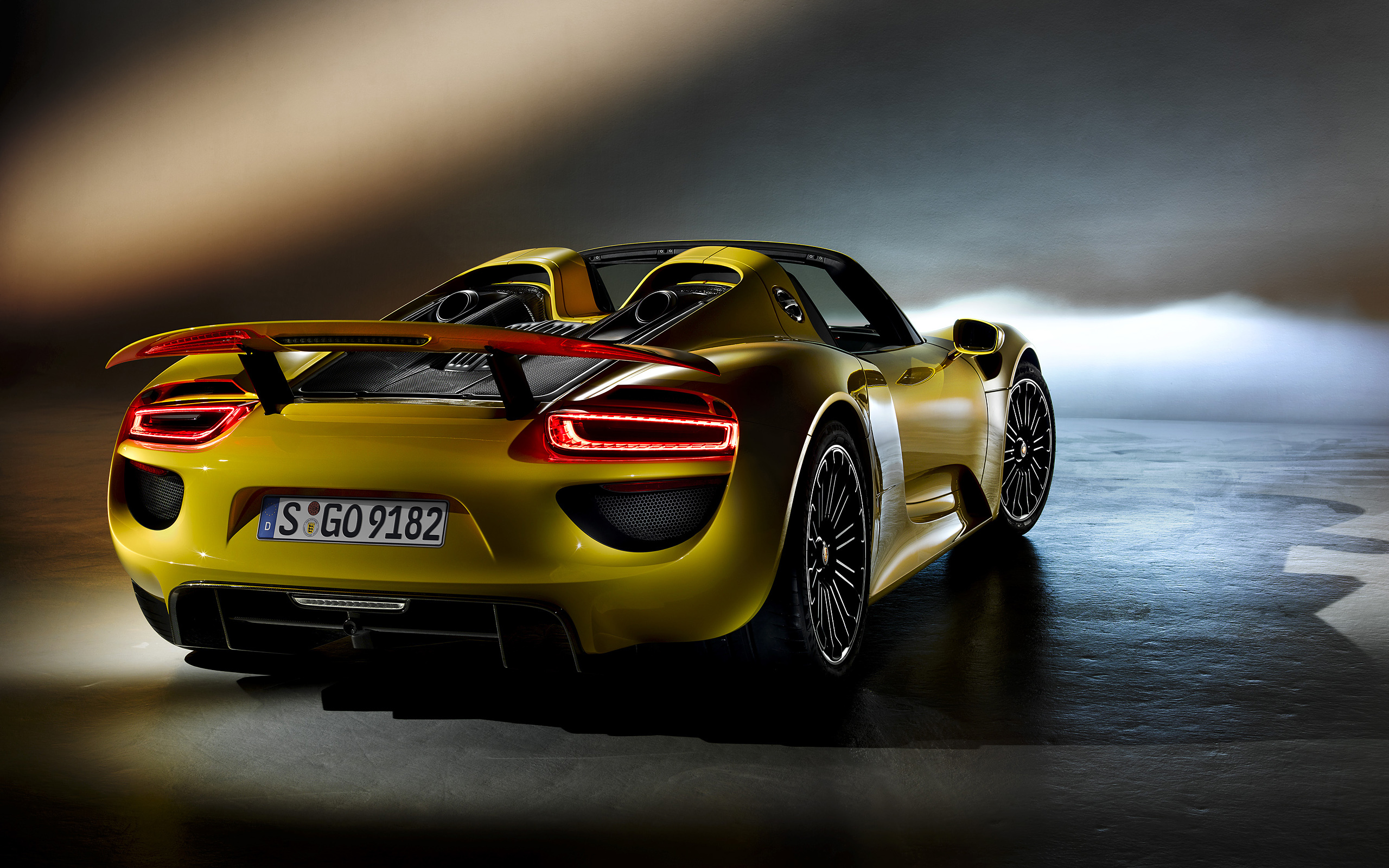 Download mobile wallpaper Porsche, Car, Supercar, Vehicles, Yellow Car, Porsche 918 Spyder for free.