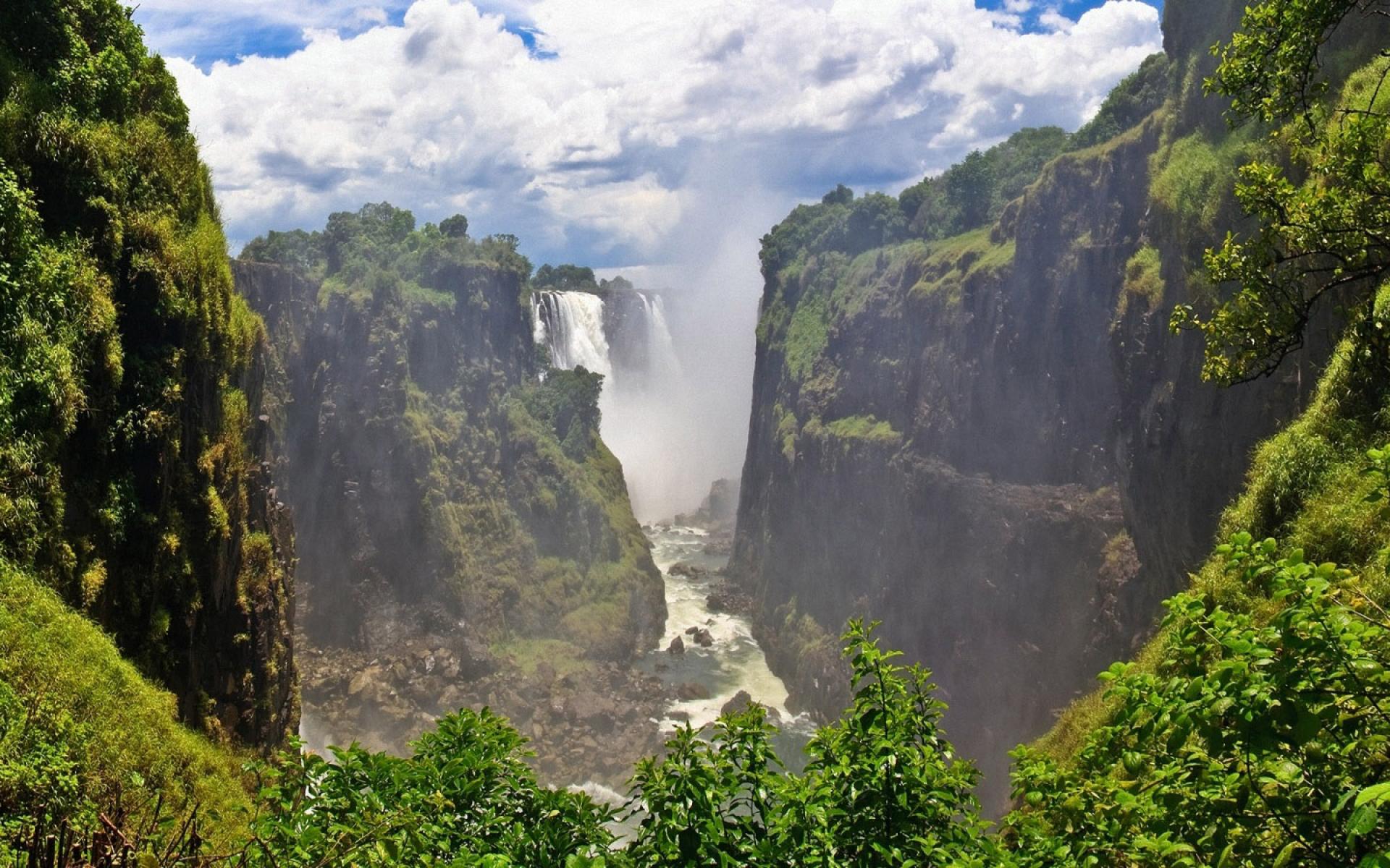 Baixe gratuitamente a imagem Cachoeiras, Floresta, Árvore, África, Terra/natureza, Cachoeira, Cataratas Vitória na área de trabalho do seu PC