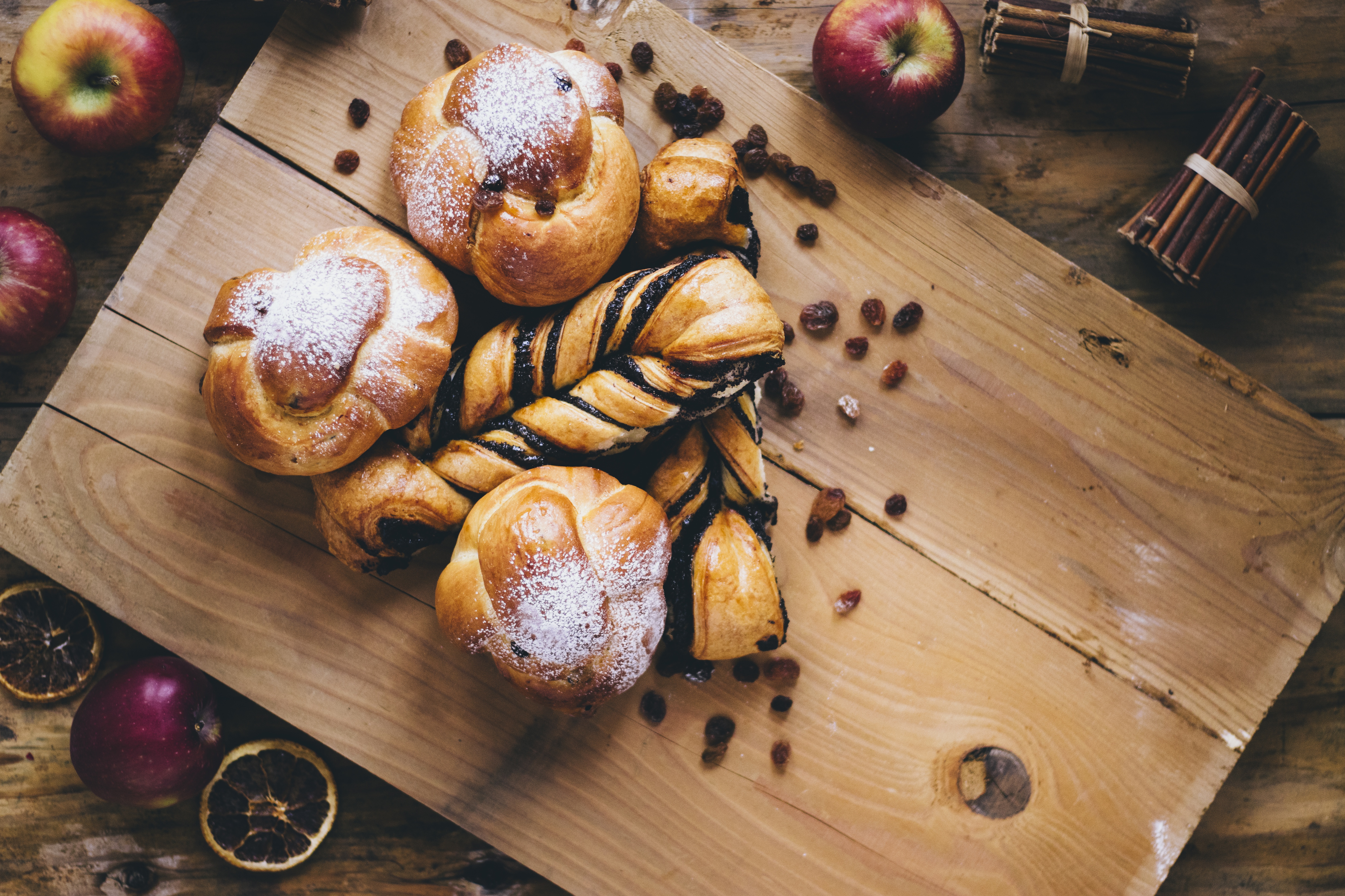 Download mobile wallpaper Food, Apple, Still Life, Viennoiserie for free.