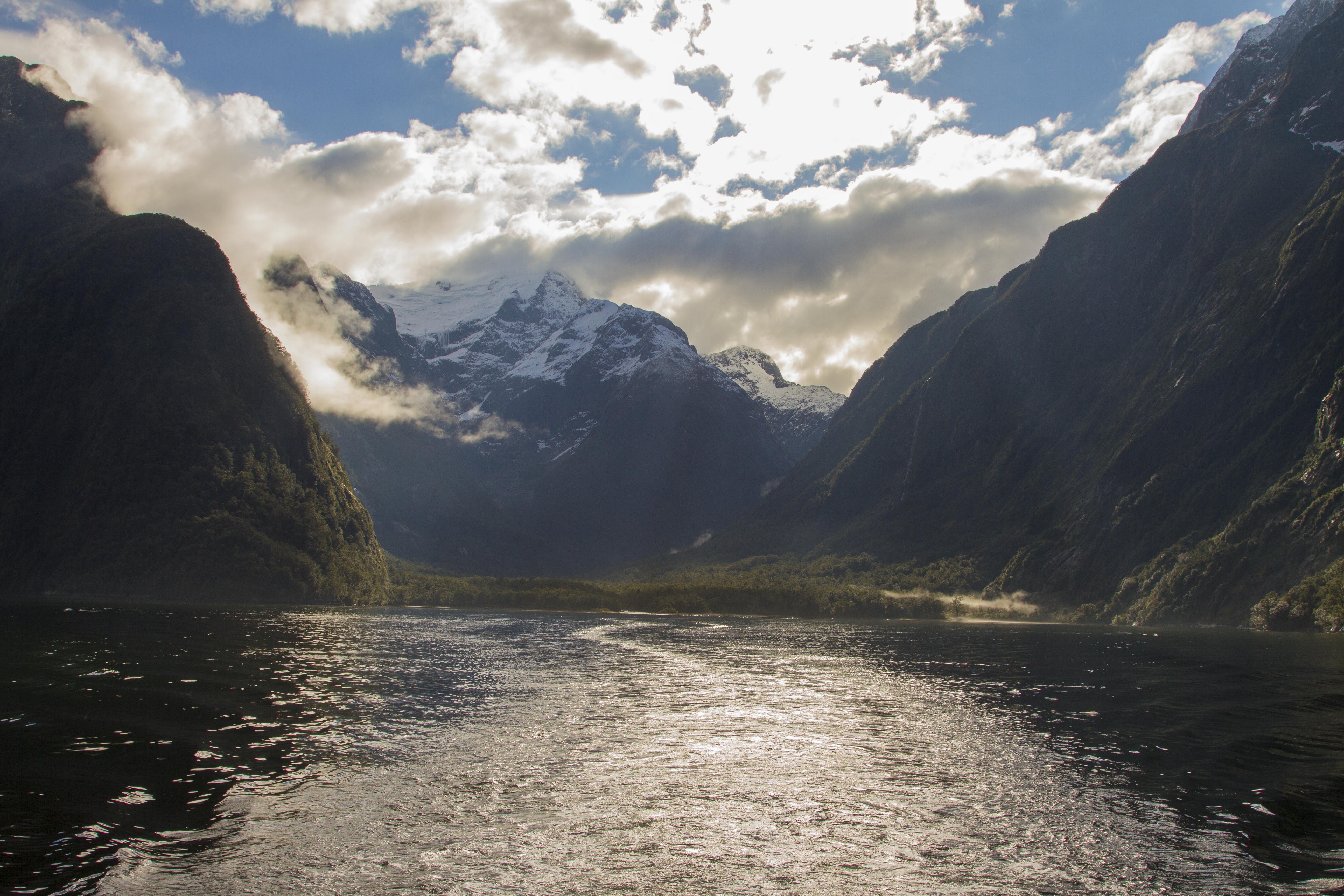 673602 Bild herunterladen erde/natur, milford sound, aotearoa, fjord, gebirge, neuseeland - Hintergrundbilder und Bildschirmschoner kostenlos