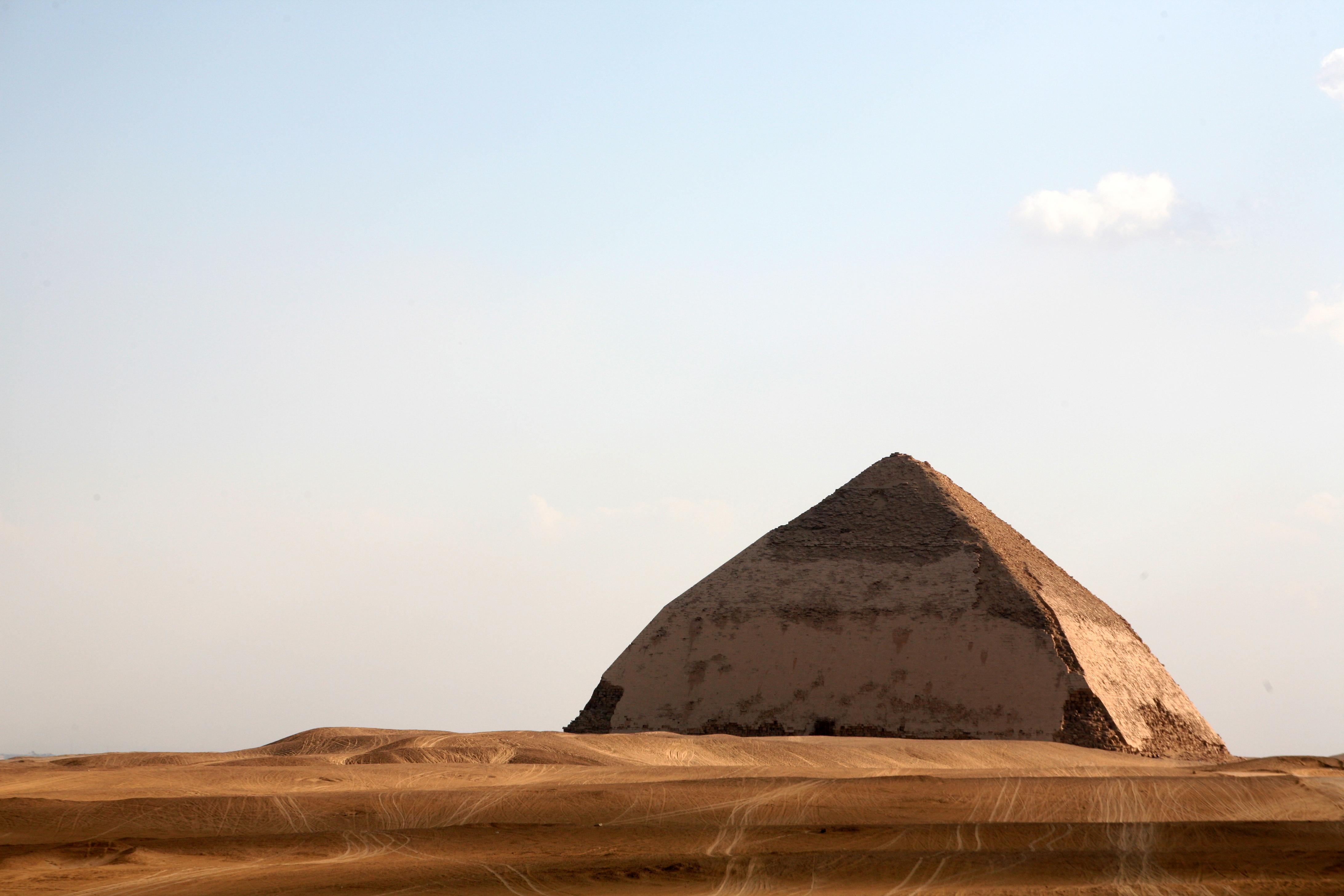 Descarga gratuita de fondo de pantalla para móvil de Pirámide, Hecho Por El Hombre, Egipcio, Pirámide Doblada.