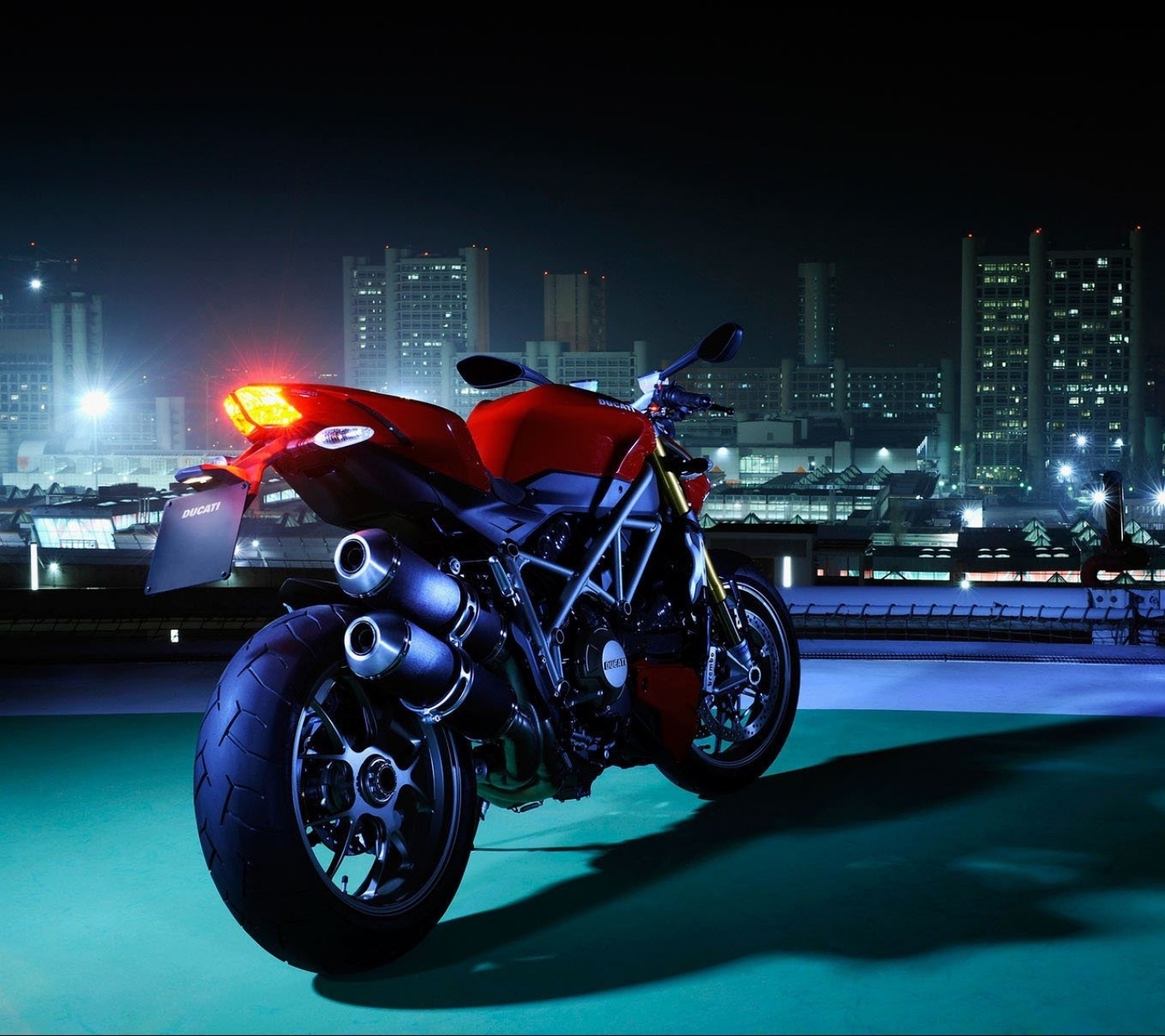 HD for desktop 1080p Ducati Streetfighter 