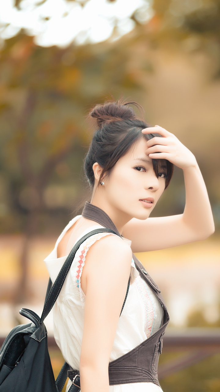 Descarga gratuita de fondo de pantalla para móvil de Otoño, Bokeh, Mujeres, Asiático, Asiática, Becky (Modelo Taiwanesa).