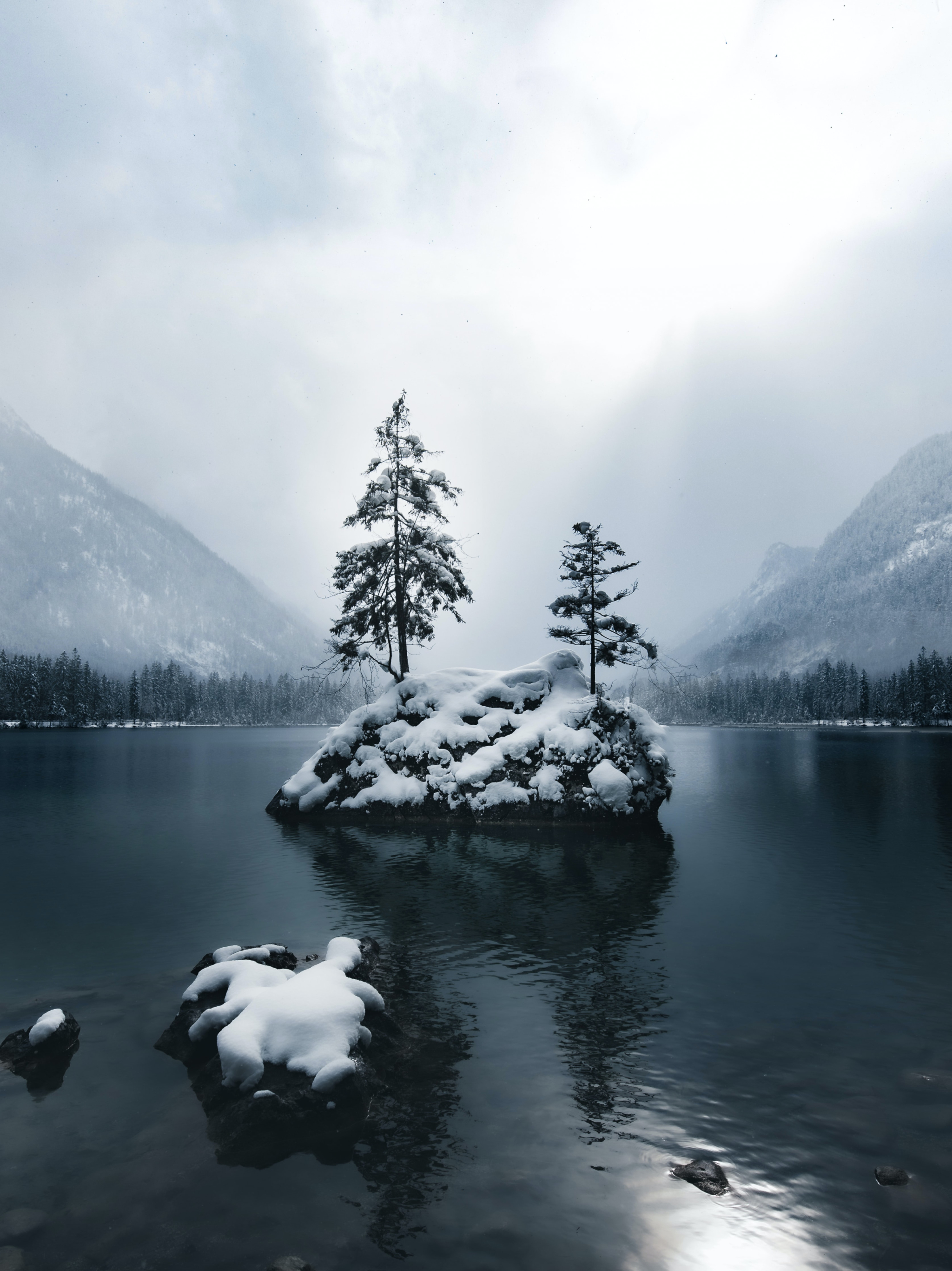 Free download wallpaper Lakes, Lake, Earth on your PC desktop