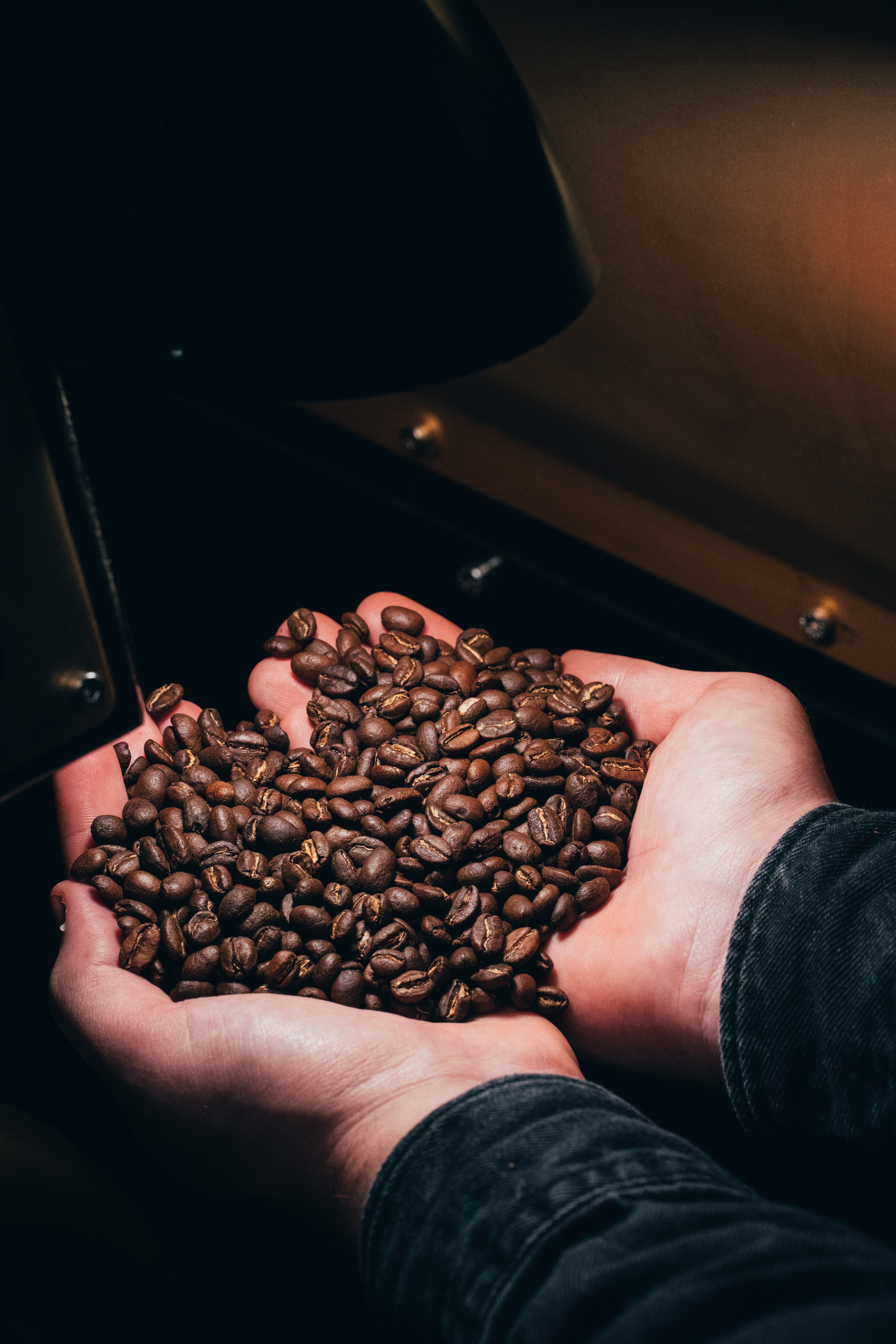 Download mobile wallpaper Coffee Beans, Food, Hands, Coffee for free.
