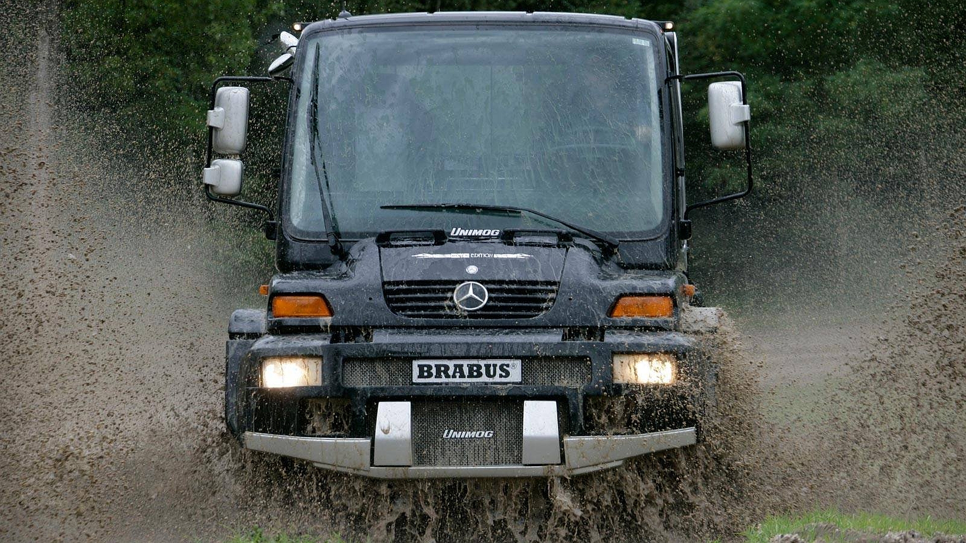  Mercedes Benz Unimog HD Android Wallpapers
