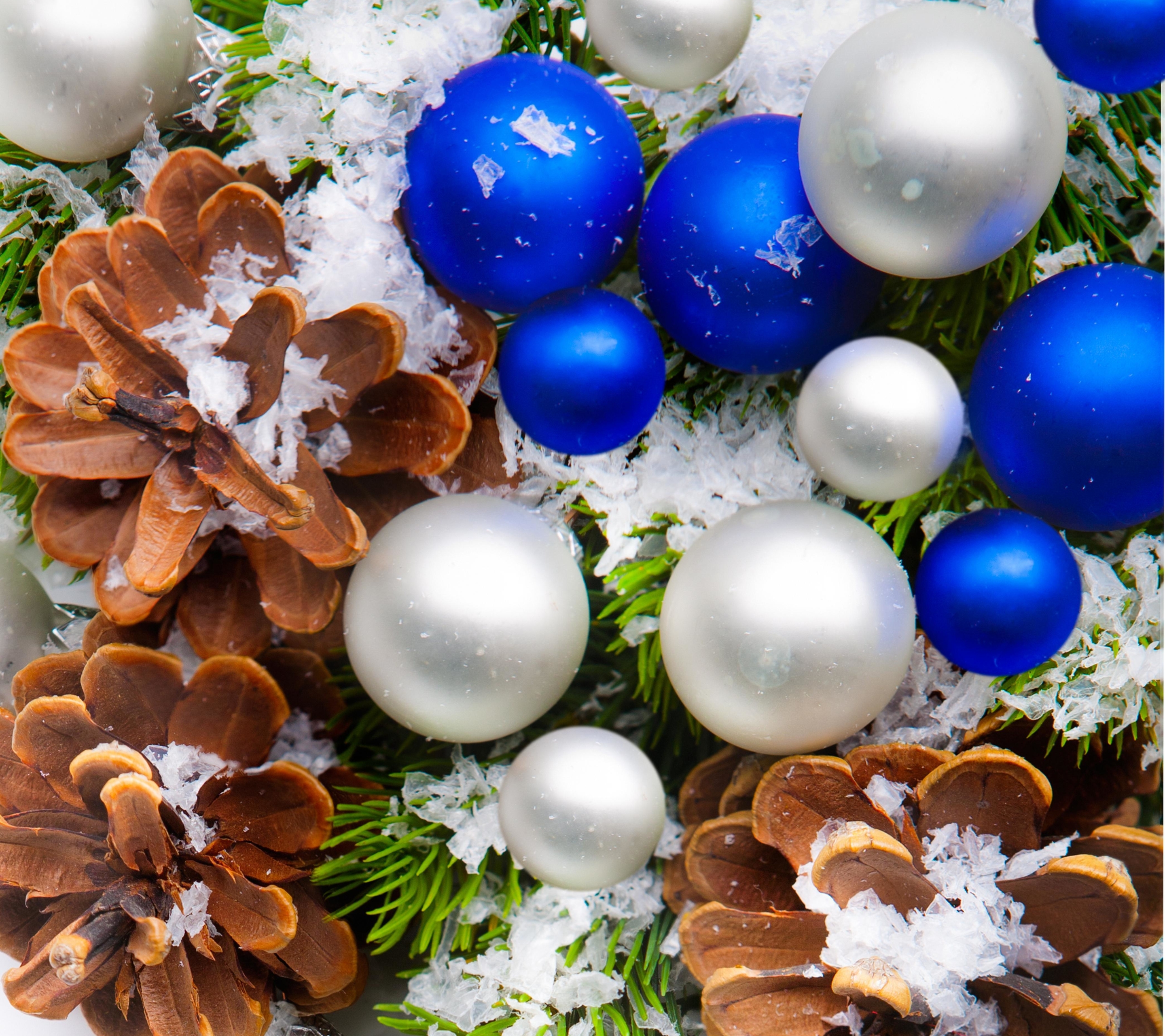 Download mobile wallpaper Christmas, Holiday, Christmas Ornaments for free.