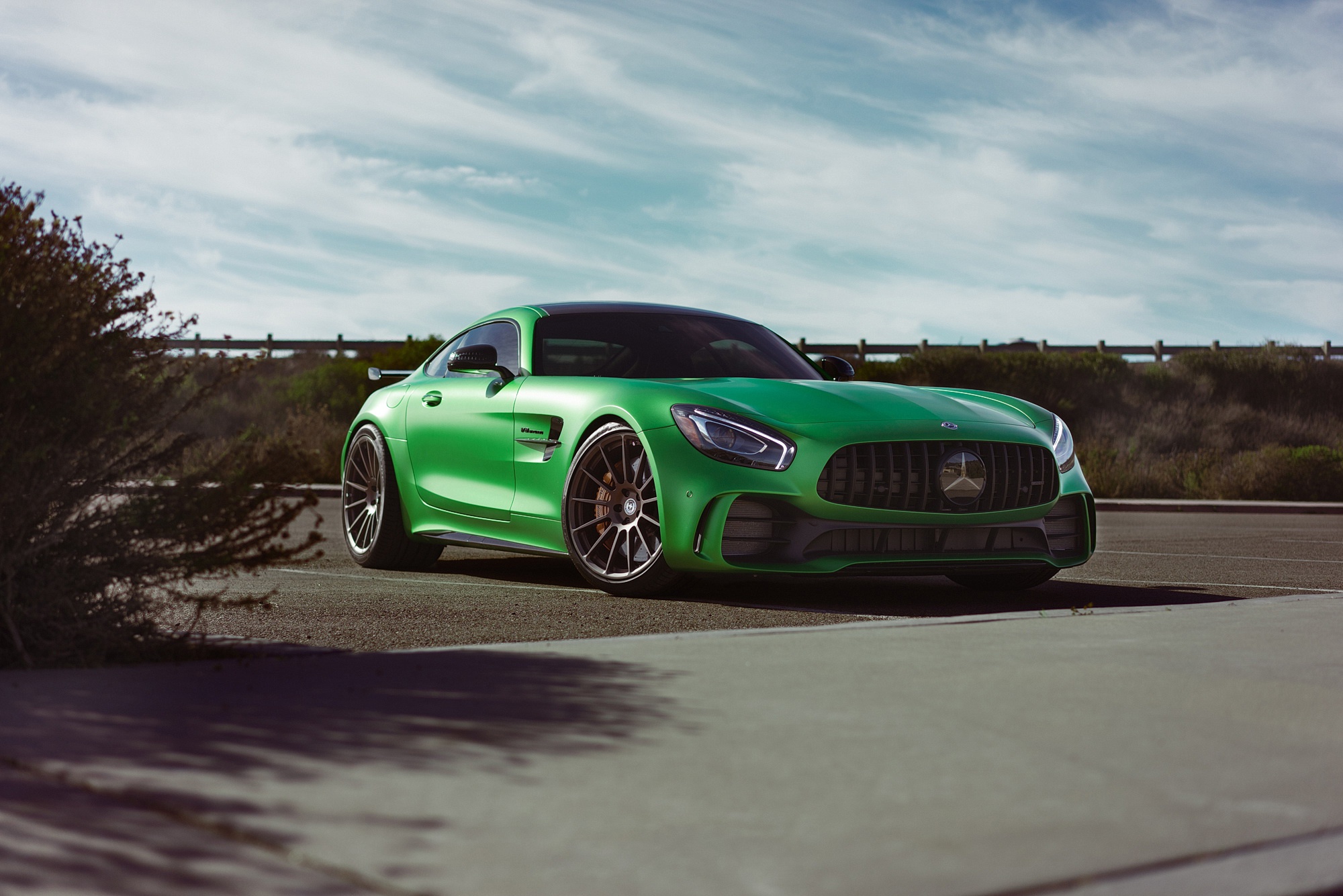 Download mobile wallpaper Mercedes Benz, Vehicles, Mercedes Amg Gt R for free.