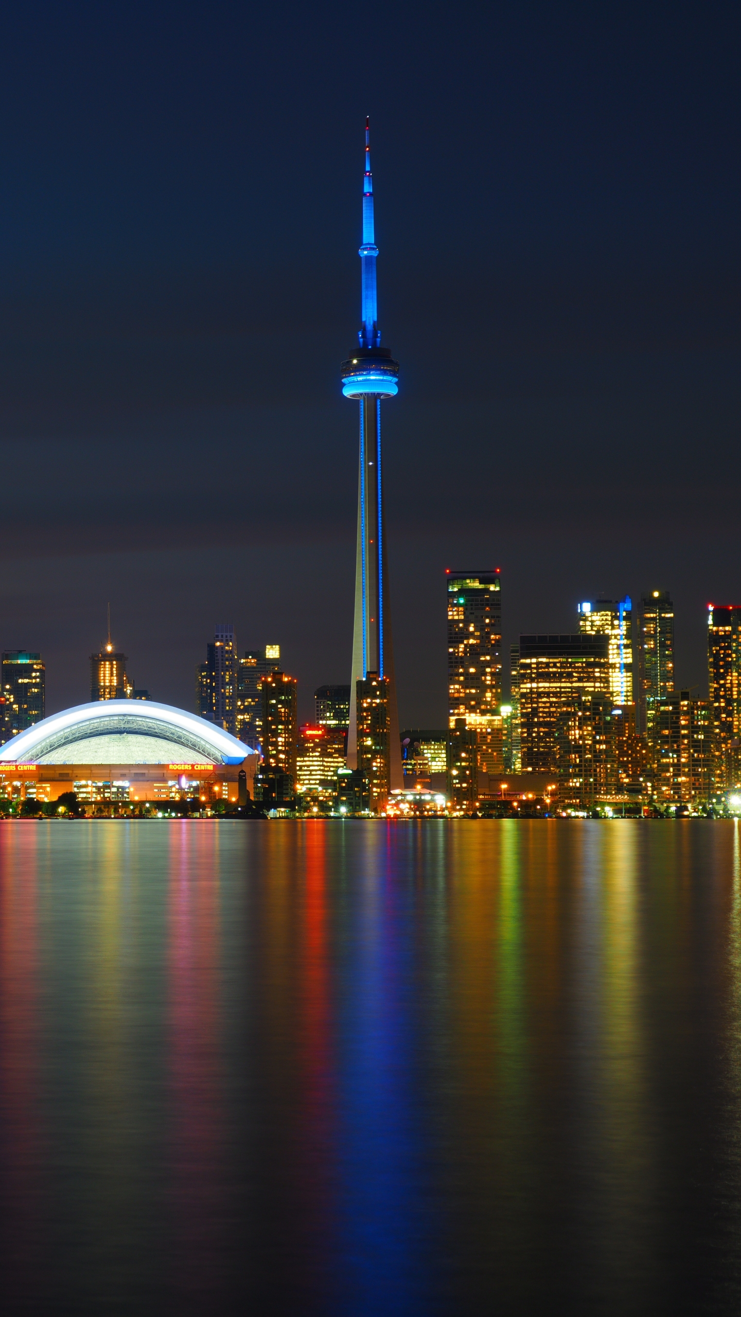 Handy-Wallpaper Städte, Stadt, Wolkenkratzer, Gebäude, Kanada, Toronto, Nacht, Menschengemacht, Großstadt kostenlos herunterladen.