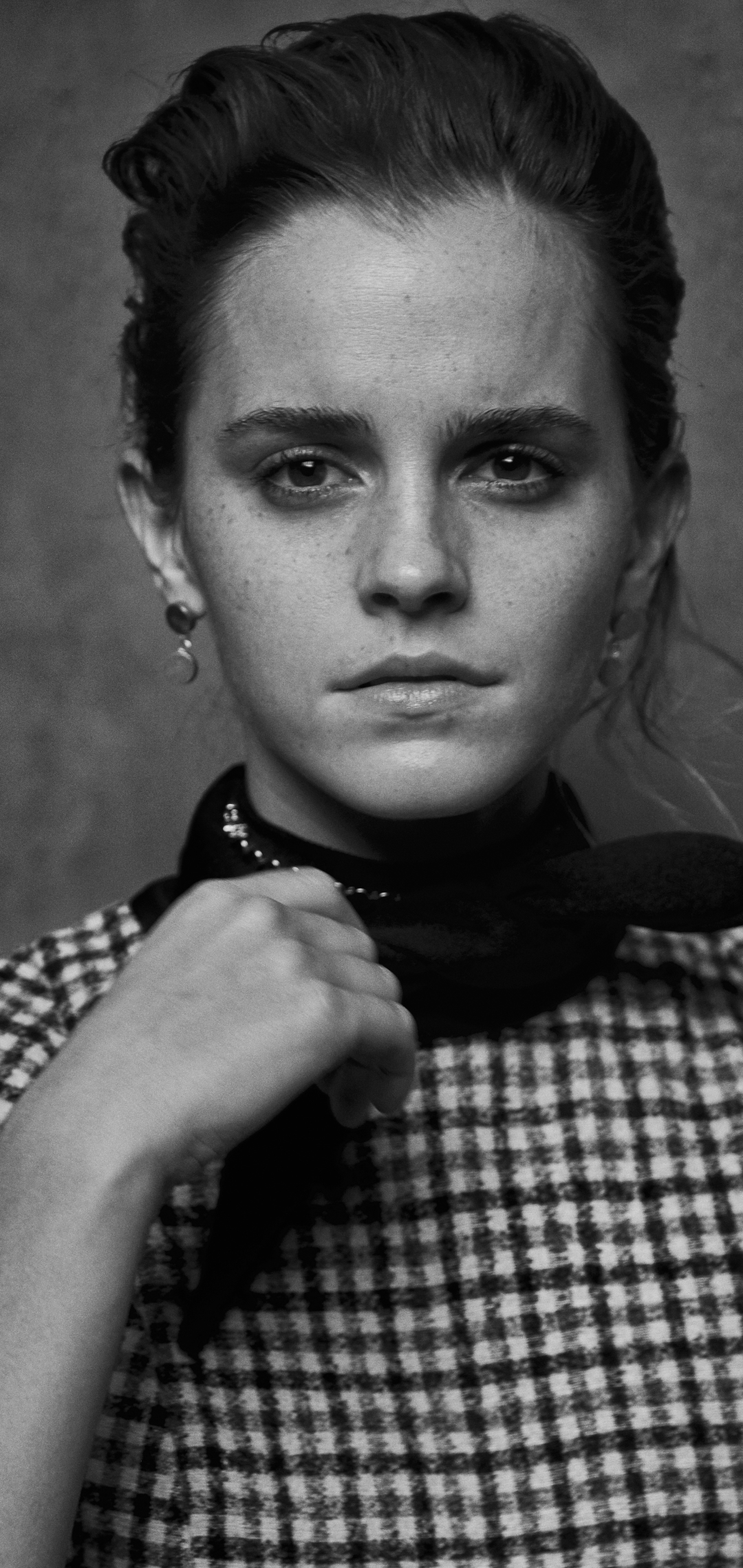 Download mobile wallpaper Emma Watson, English, Celebrity, Black & White, Actress for free.