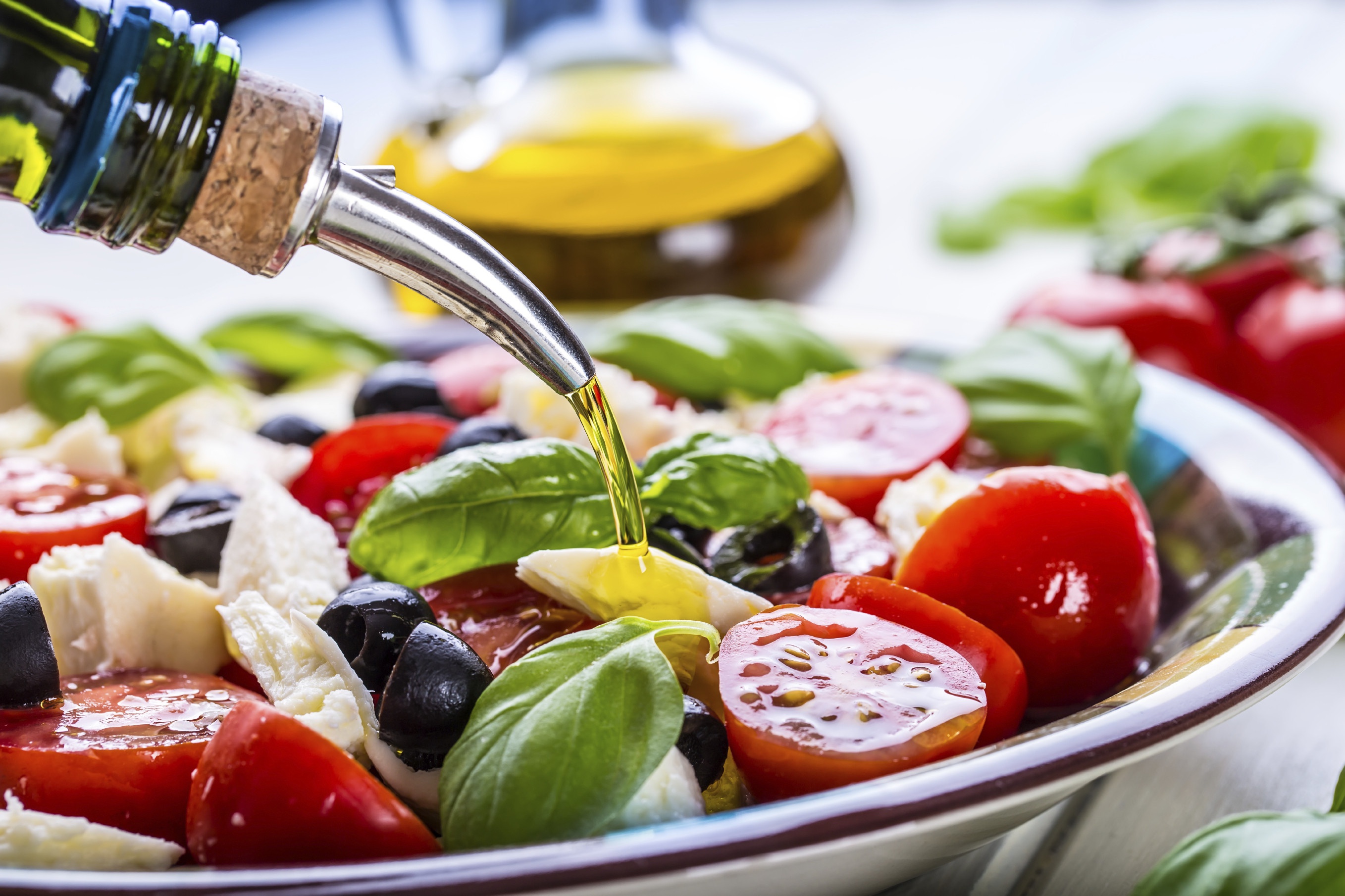 Download mobile wallpaper Food, Oil, Salad, Tomato, Olive for free.