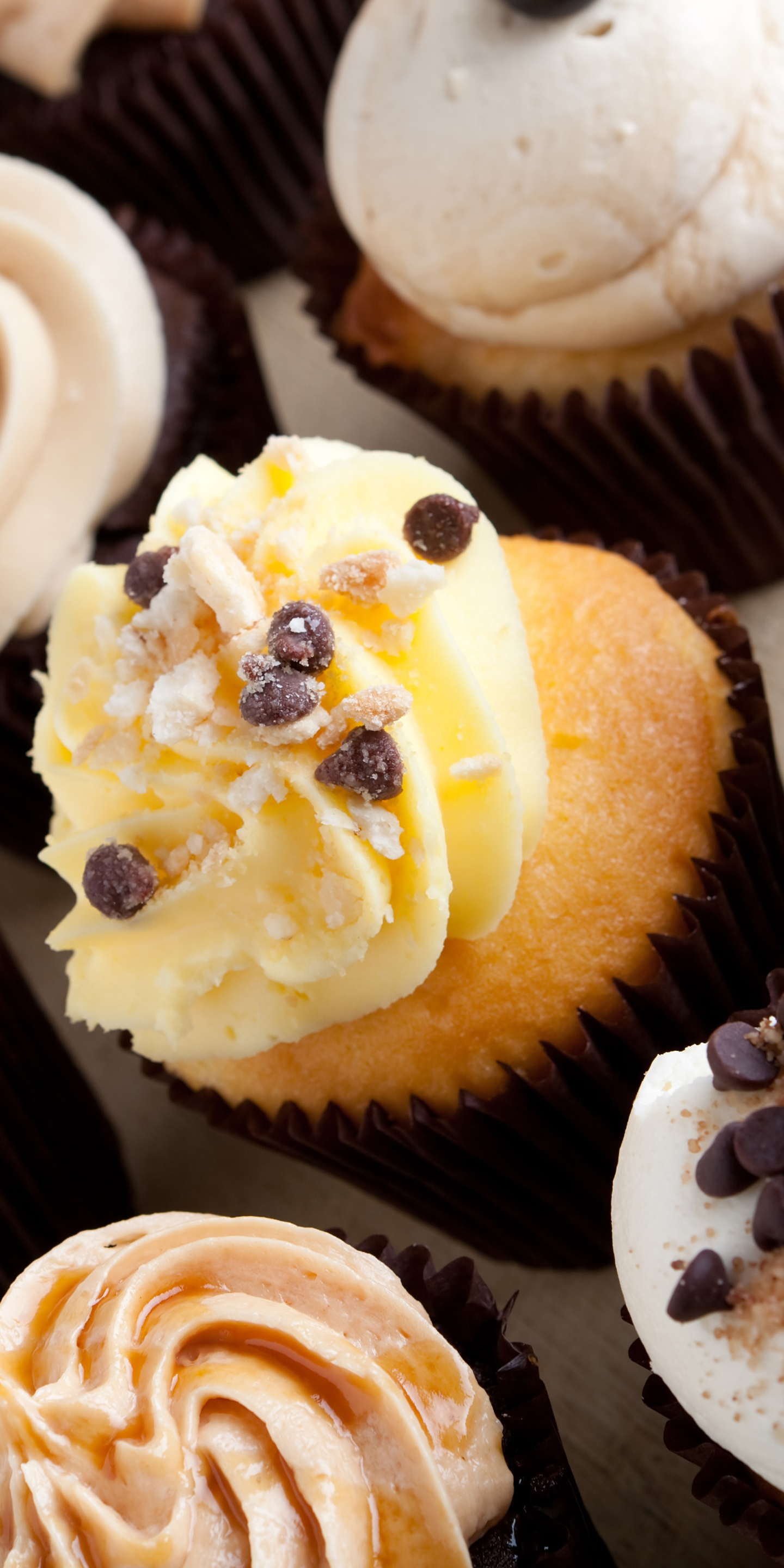 Download mobile wallpaper Food, Cupcake for free.