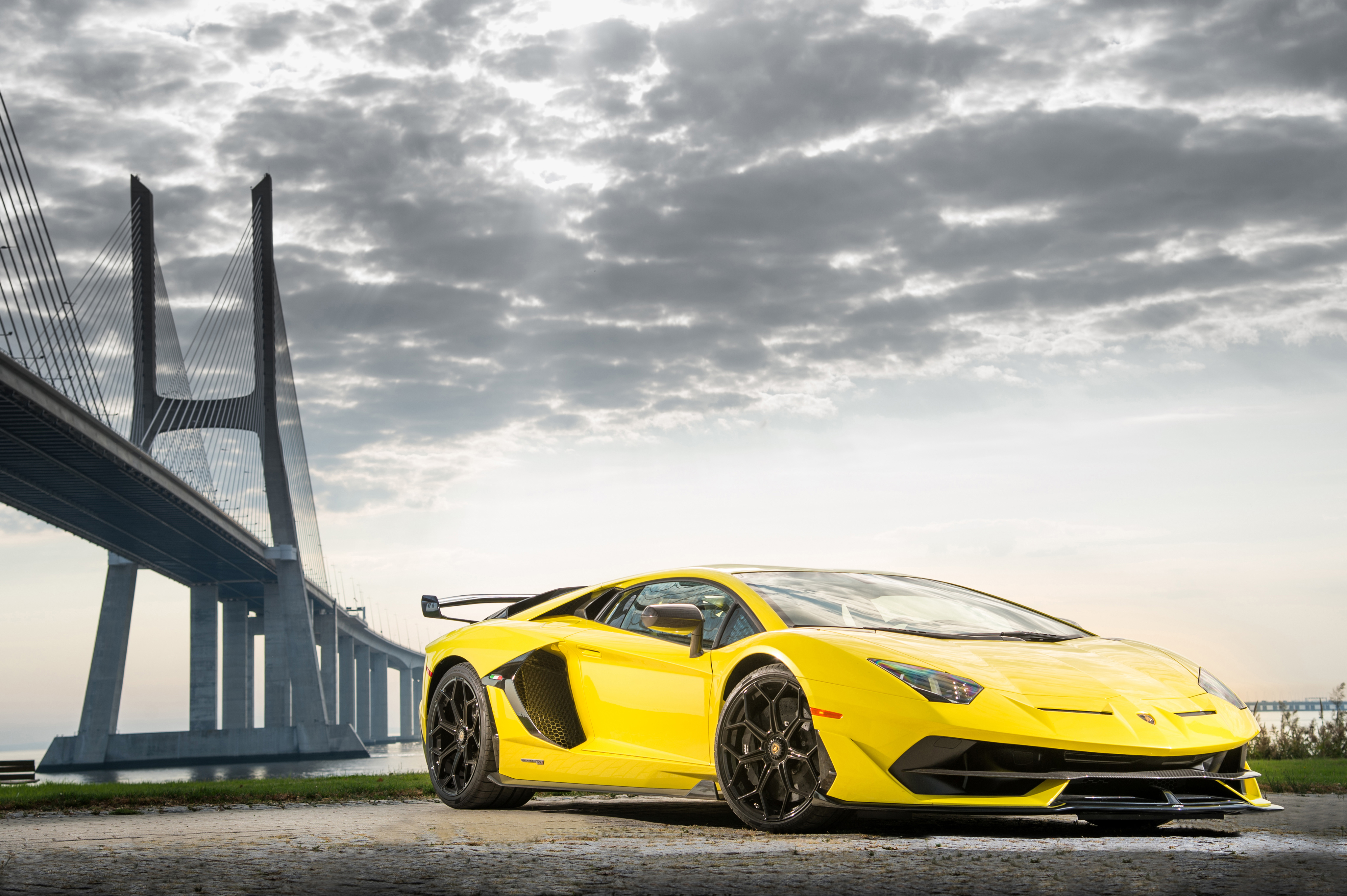 Laden Sie das Lamborghini, Autos, Supersportwagen, Fahrzeuge, Gelbes Auto, Lamborghini Aventador Svj-Bild kostenlos auf Ihren PC-Desktop herunter