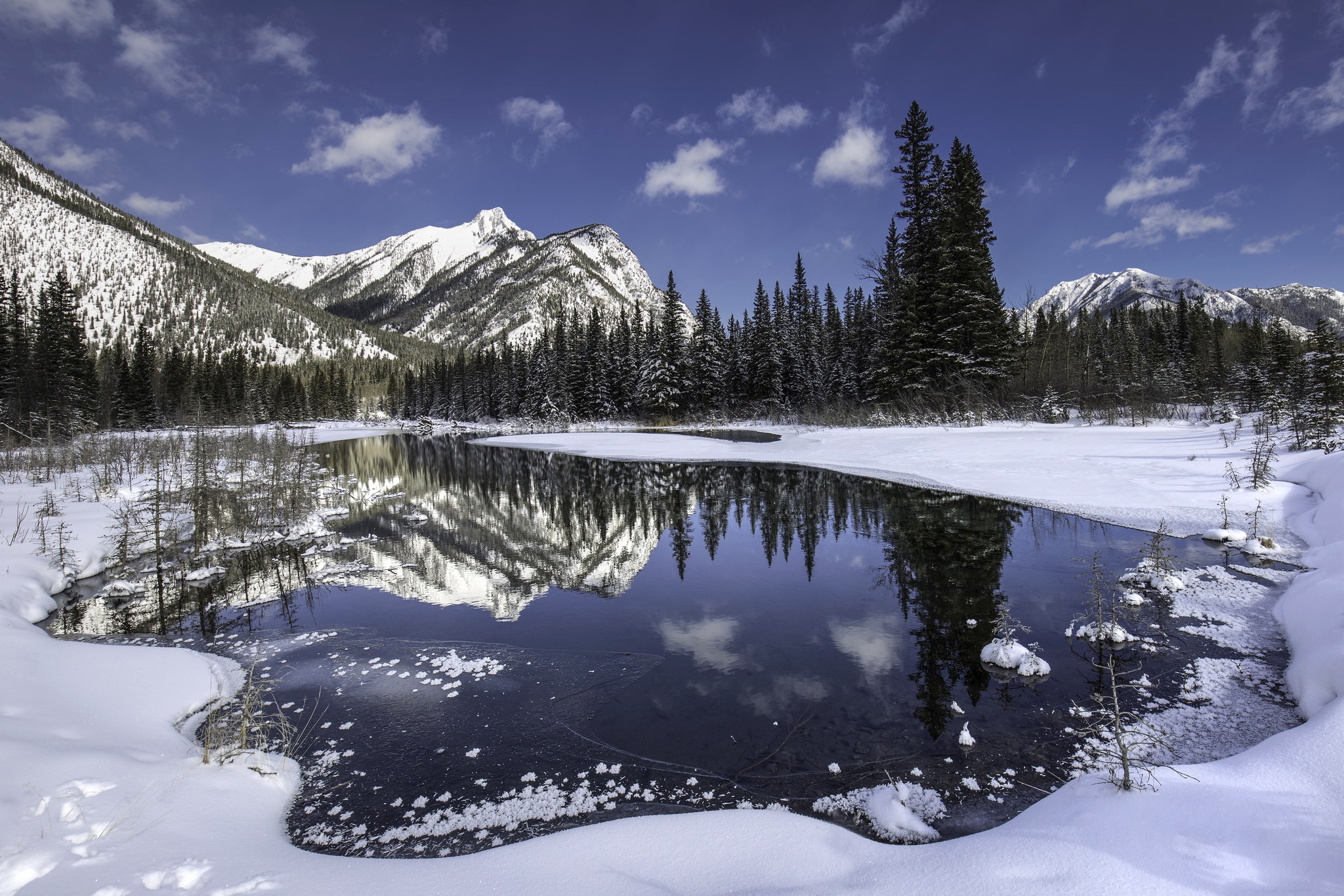 Download mobile wallpaper Winter, Nature, Snow, Mountain, Lake, Reflection, Earth for free.