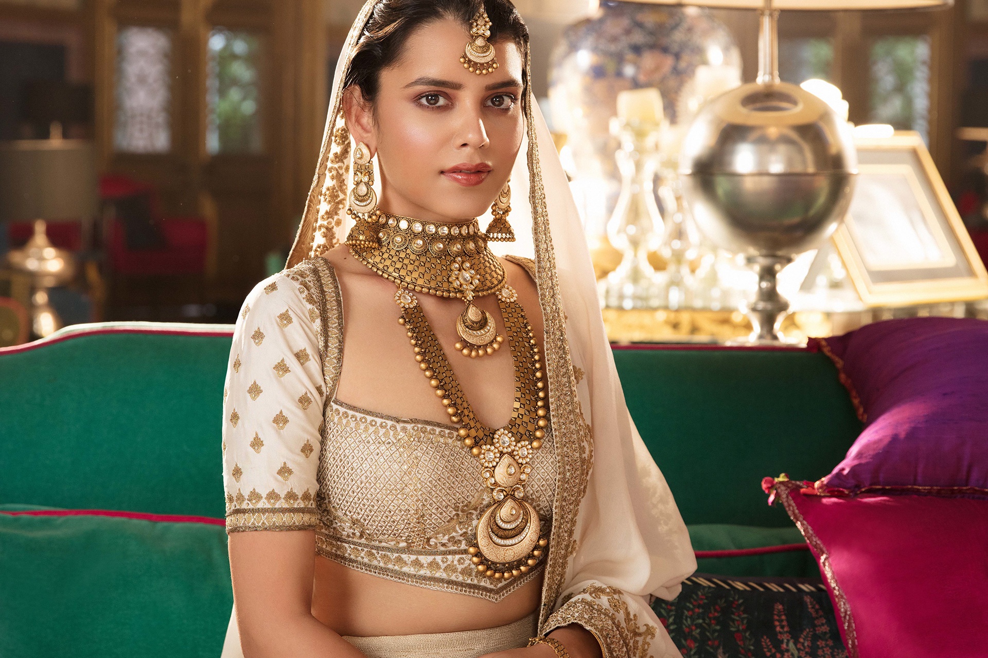 Free download wallpaper Jewelry, Model, Women, Earrings, Indian, Necklace on your PC desktop