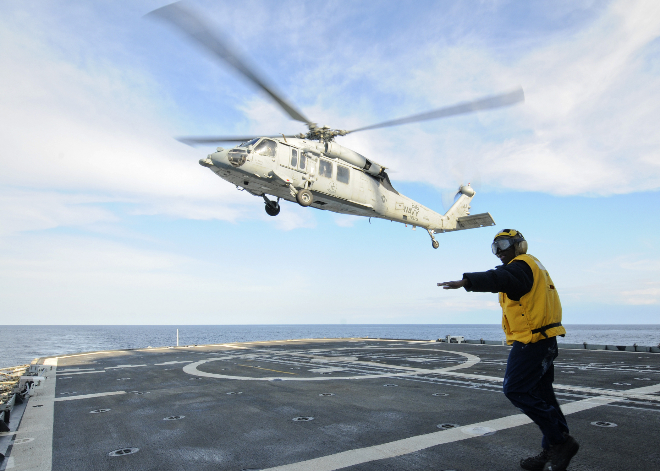 Baixar papel de parede para celular de Marinha, Sikorsky Sh 60 Seahawk, Aeronaves, Militar, Helicóptero gratuito.
