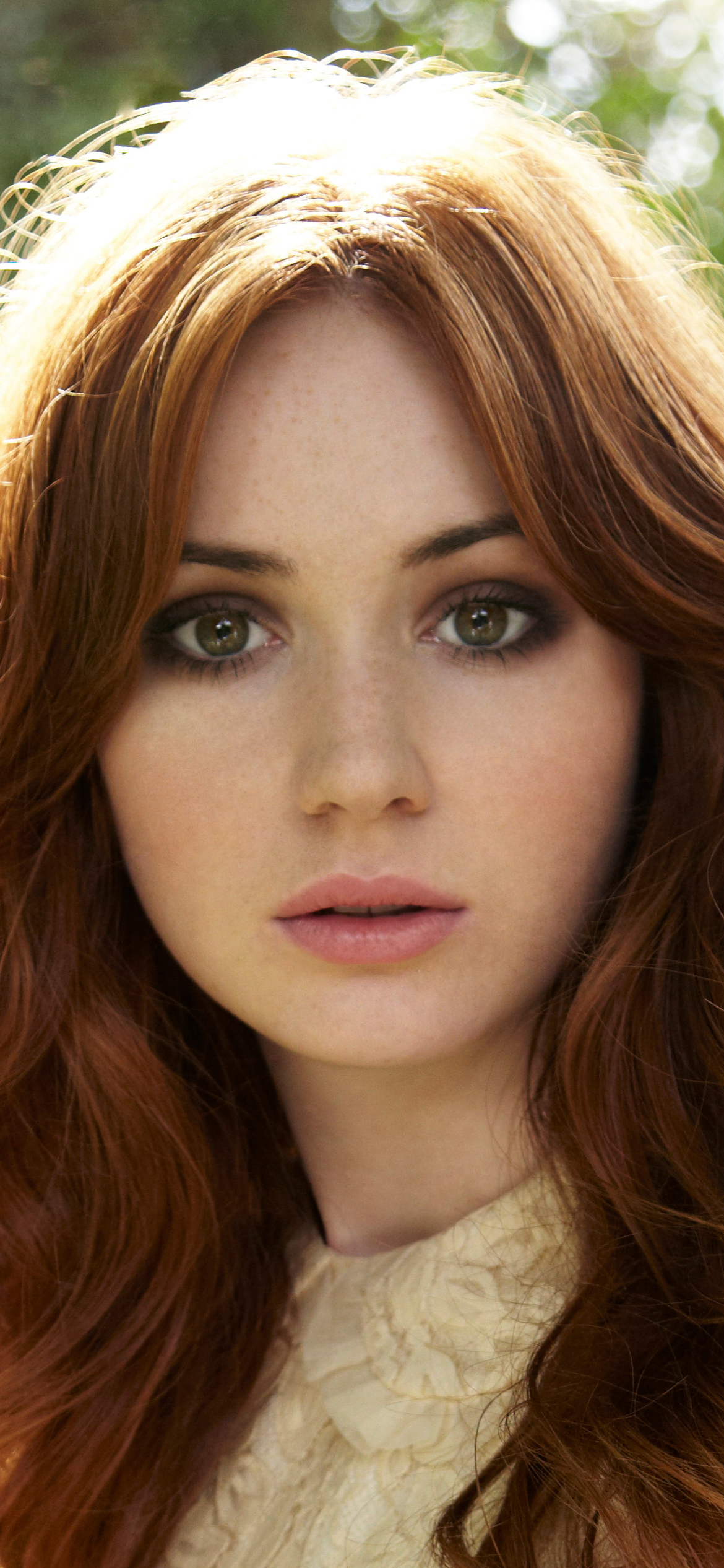 Download mobile wallpaper Redhead, Face, British, Celebrity, Brown Eyes, Actress, Karen Gillan for free.