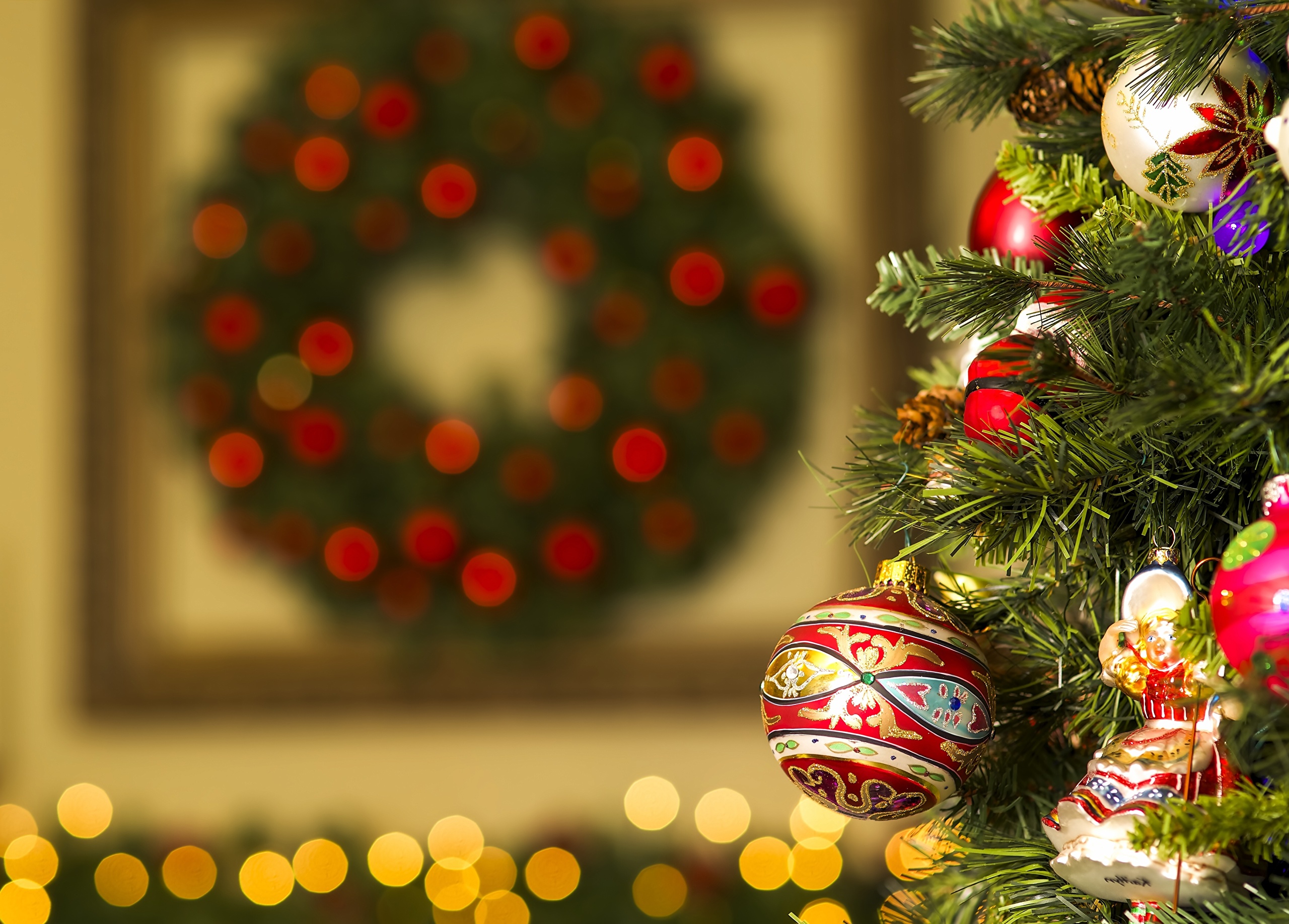 Free download wallpaper Christmas, Holiday, Christmas Tree, Christmas Ornaments, Bauble on your PC desktop